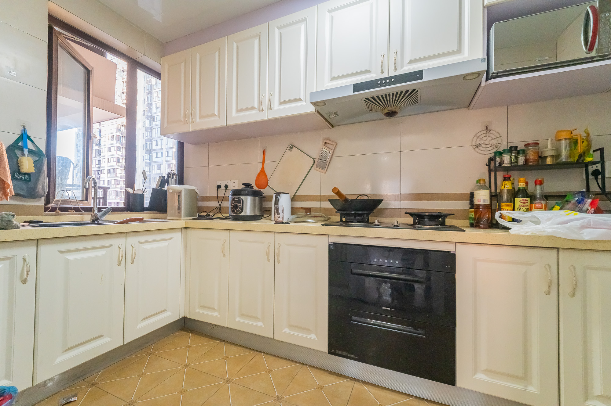 尚鑫海悦(新长海尚海城) 4室2厅2卫 118.8万 尚鑫海悦(新长海尚海城) 4室2厅2卫 118.8万厨房