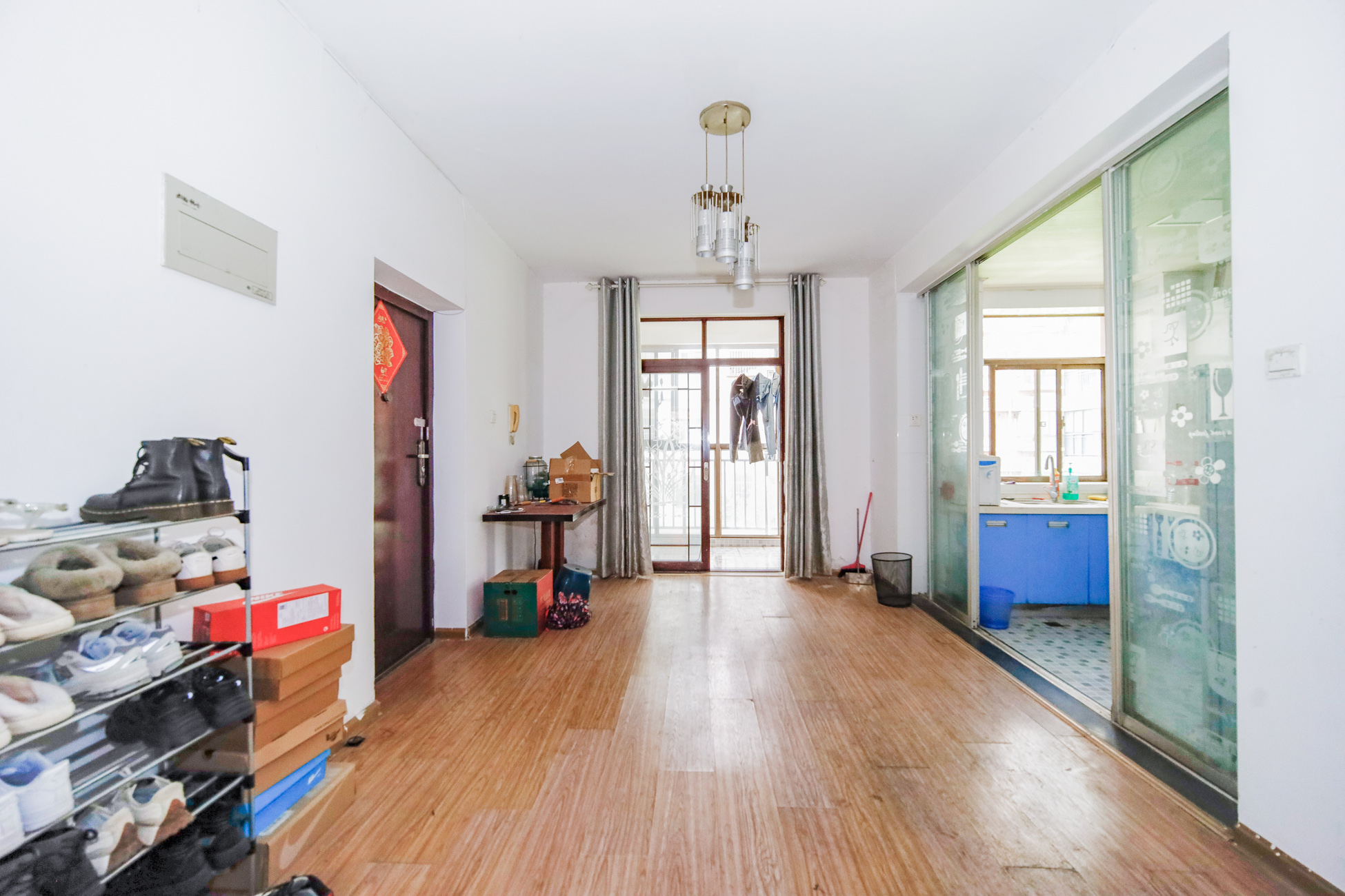 湘翰御舍  3室2厅1卫    102.0万客厅