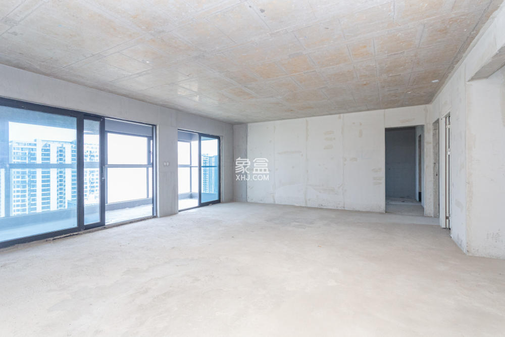 越秀湘江星汇城一期  4室2厅2卫    190.0万