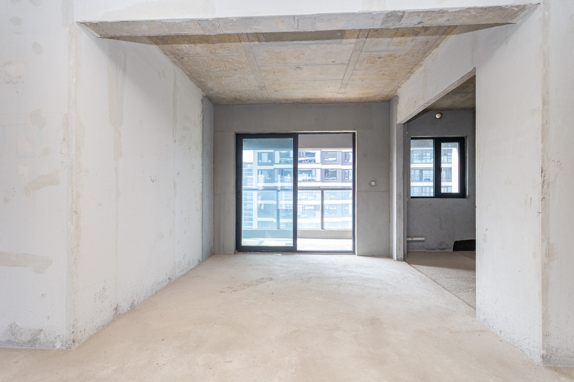 越秀湘江星汇城一期  4室2厅2卫    190.0万客厅