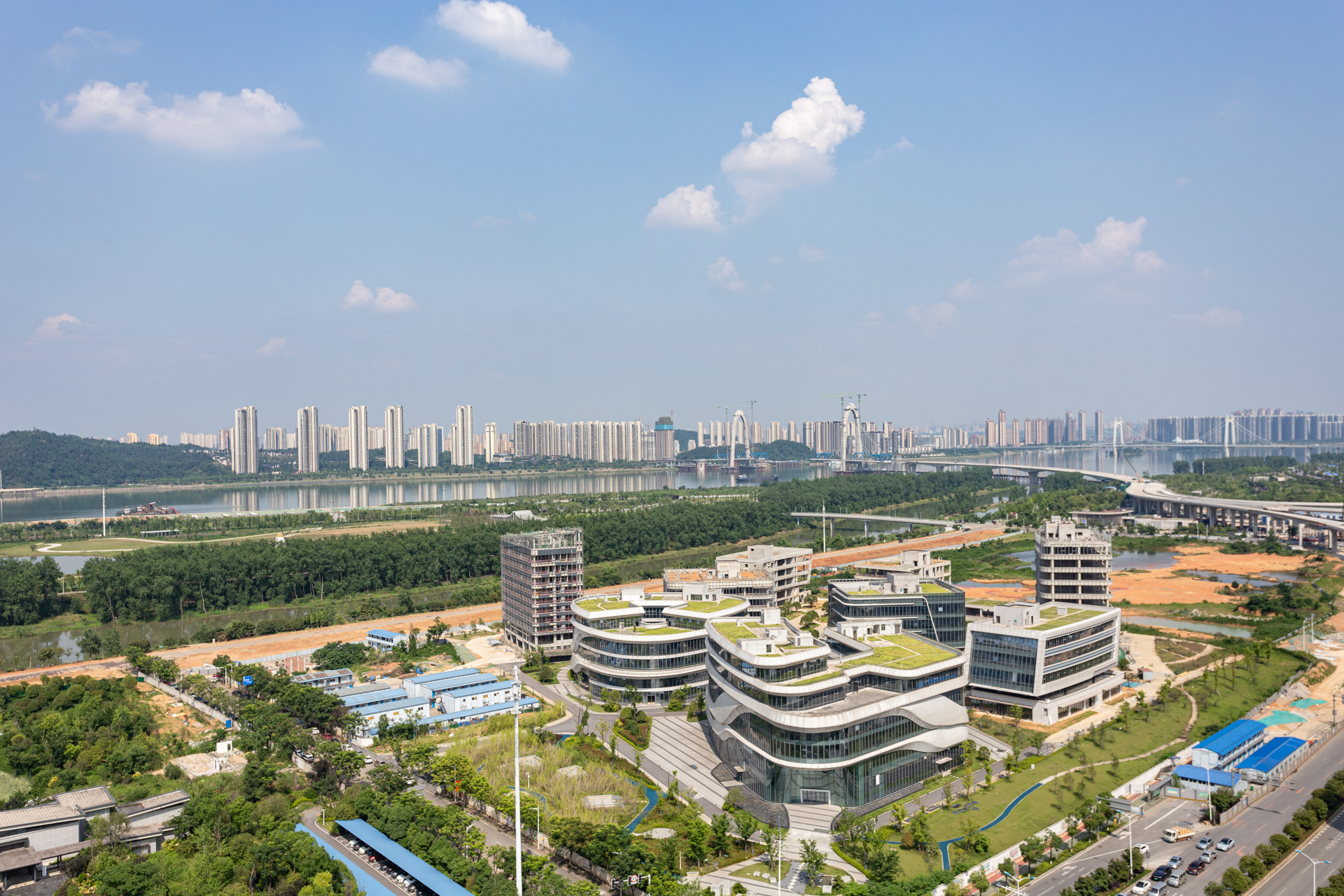 越秀湘江星汇城一期  4室2厅2卫    190.0万 越秀湘江星汇城一期  4室2厅2卫    190.0万其他