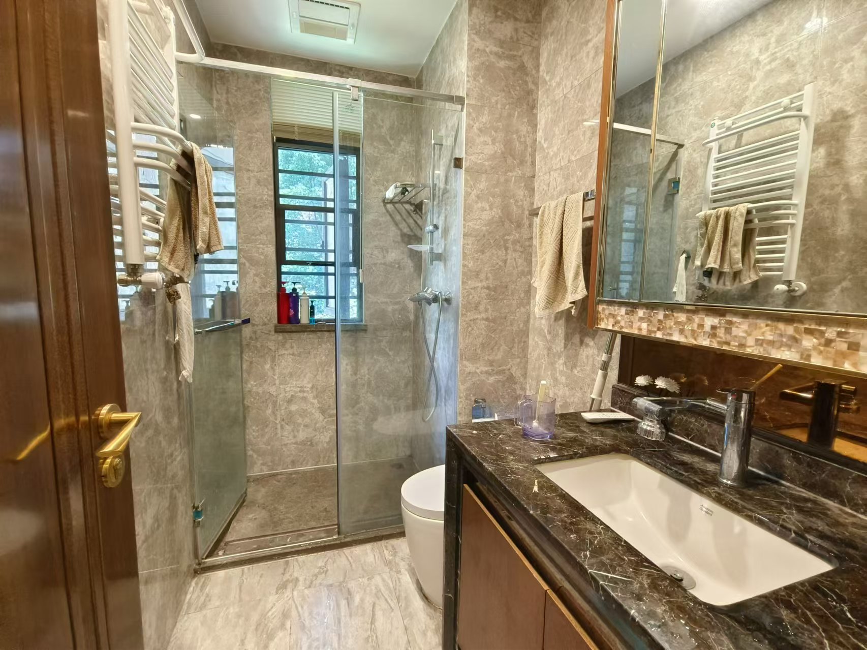 恒大林溪郡 4室2厅2卫 168.0万 恒大林溪郡 4室2厅2卫 168.0万室内图