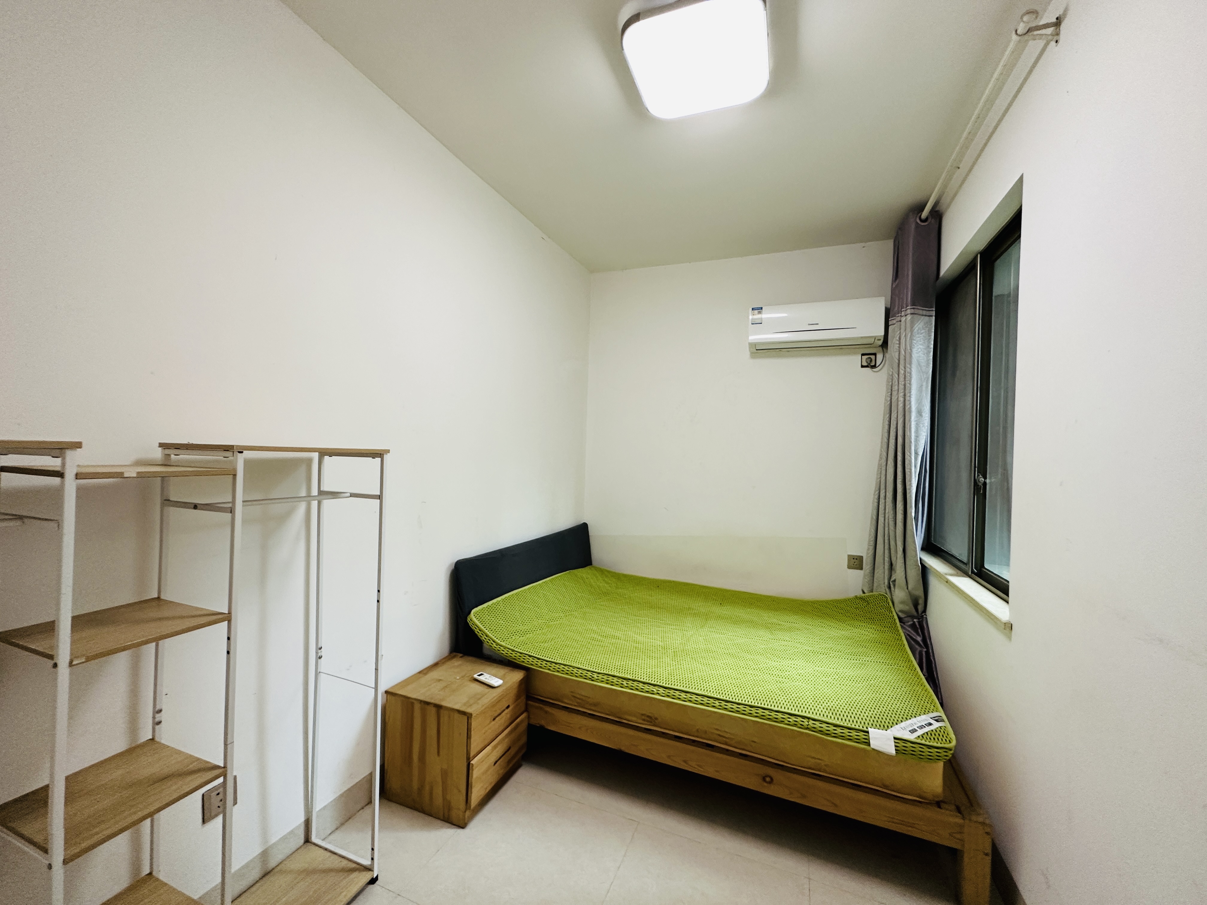 南海花园 2室2厅2卫 92.0万 南海花园 2室2厅2卫 92.0万卧室