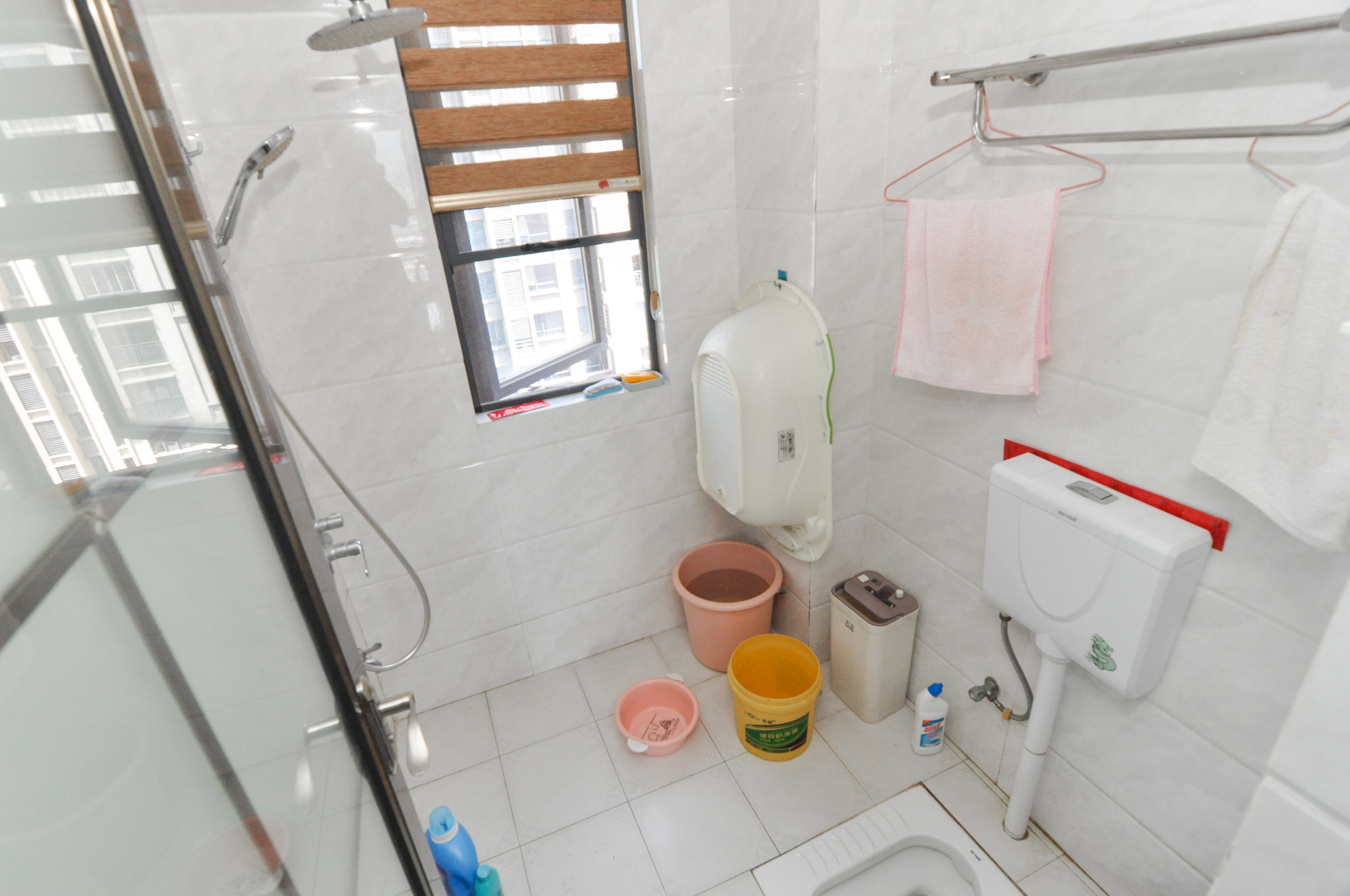 中海梅溪湖壹号  3室2厅2卫    202.0万卫生间