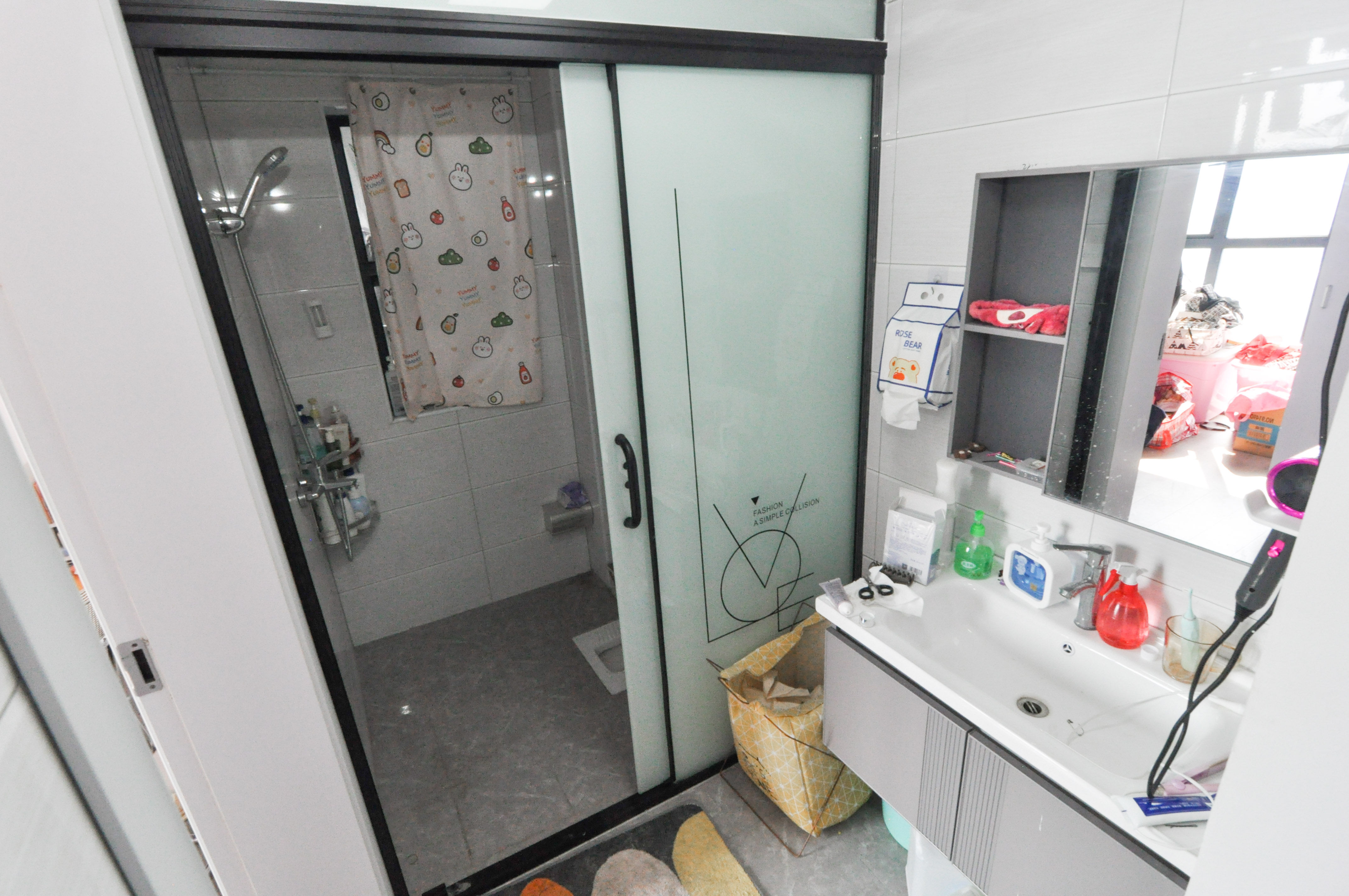 中建梅溪湖中心  3室2厅2卫    150.0万卫生间
