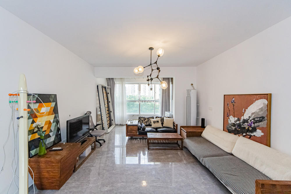 万国城（当代满庭春MOMA）三期  3室2厅2卫    98.8万