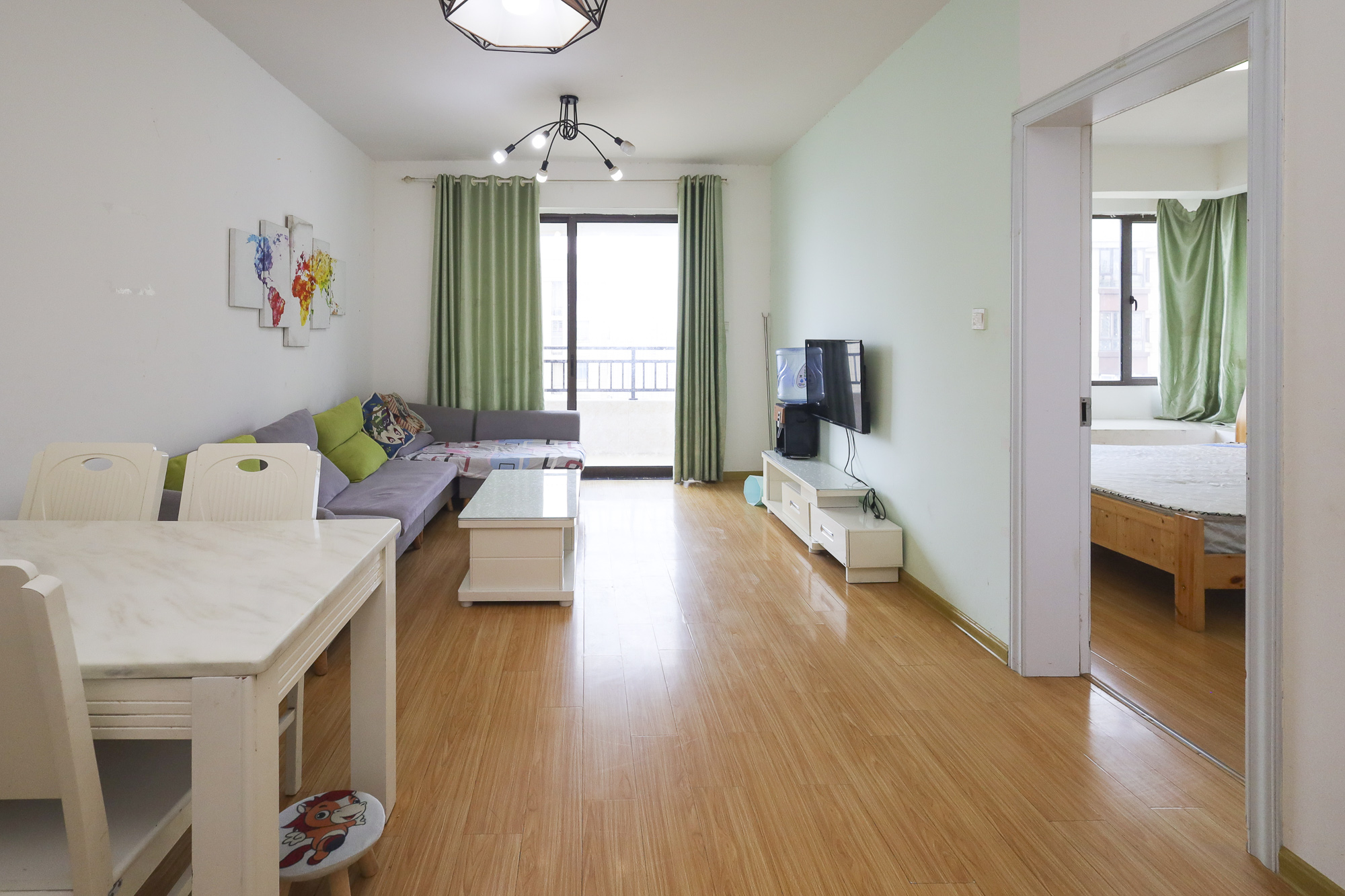 山语城三期  3室2厅1卫    56.8万 山语城三期  3室2厅1卫    56.8万客厅