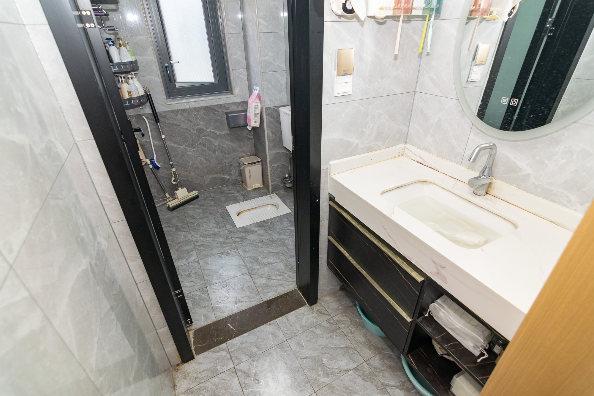 新华联梦想城 4室2厅2卫 139.5万 新华联梦想城 4室2厅2卫 139.5万卫生间