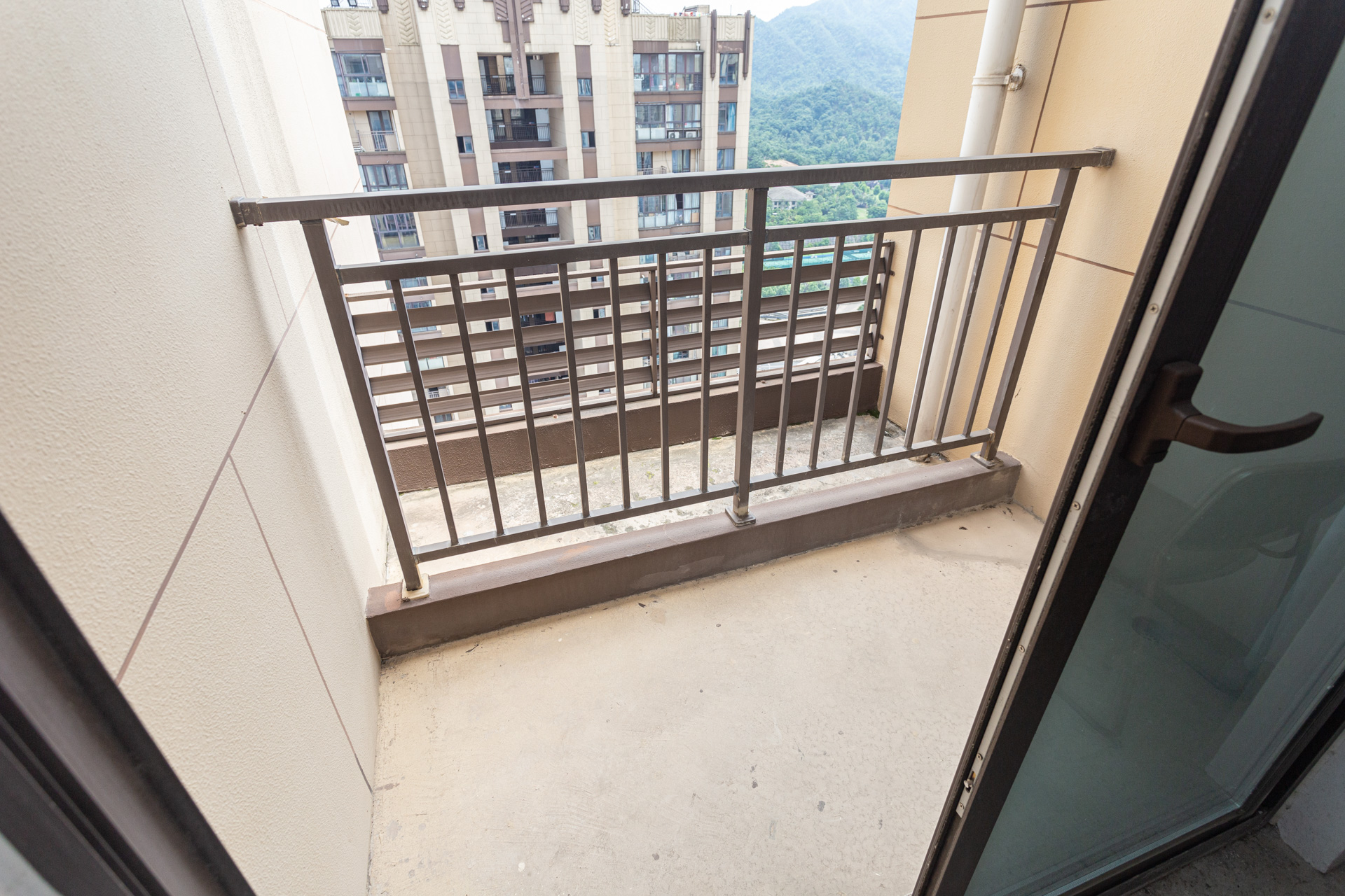 龙湖湘风原著(龙湖湘风星城)  2室1厅1卫    52.0万 龙湖湘风原著(龙湖湘风星城)  2室1厅1卫    52.0万阳台