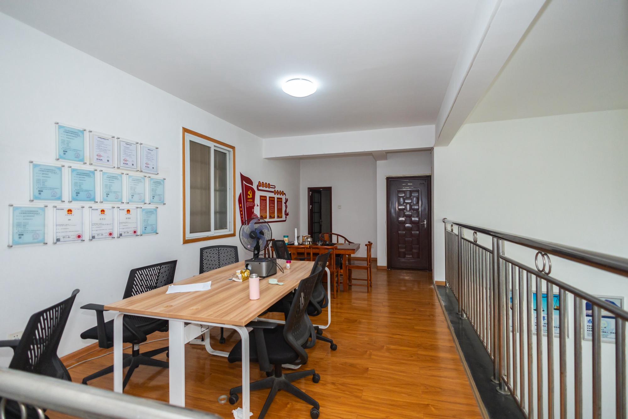 星邮公寓 5室2厅2卫 135.0万 星邮公寓 5室2厅2卫 135.0万其他