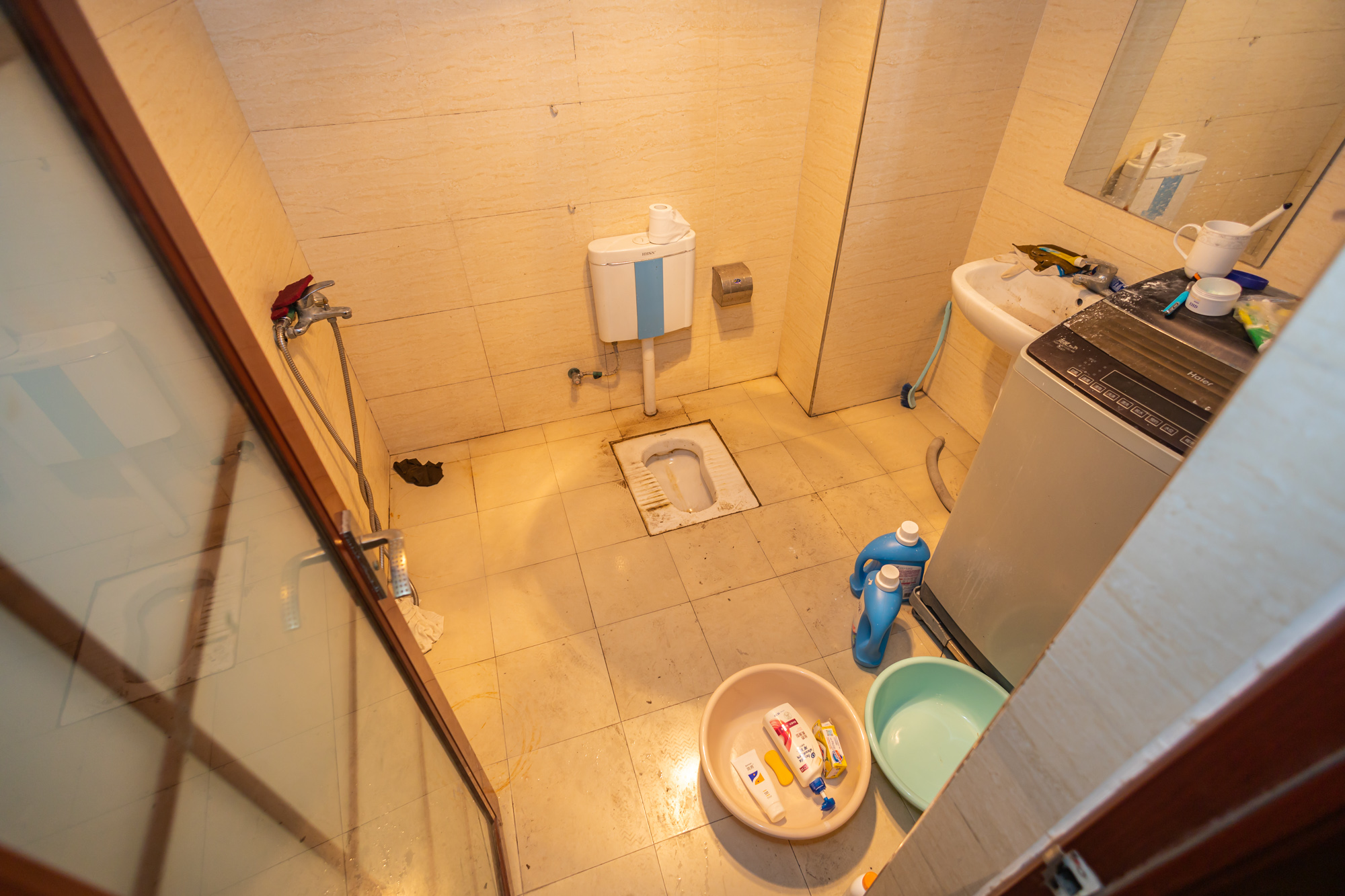 星邮公寓 5室2厅2卫 135.0万 星邮公寓 5室2厅2卫 135.0万卫生间