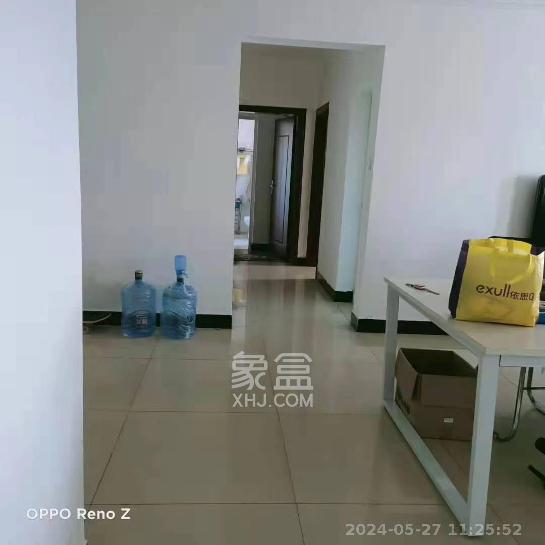 恒广国际景园  3室2厅2卫   2200.00元/月室内图