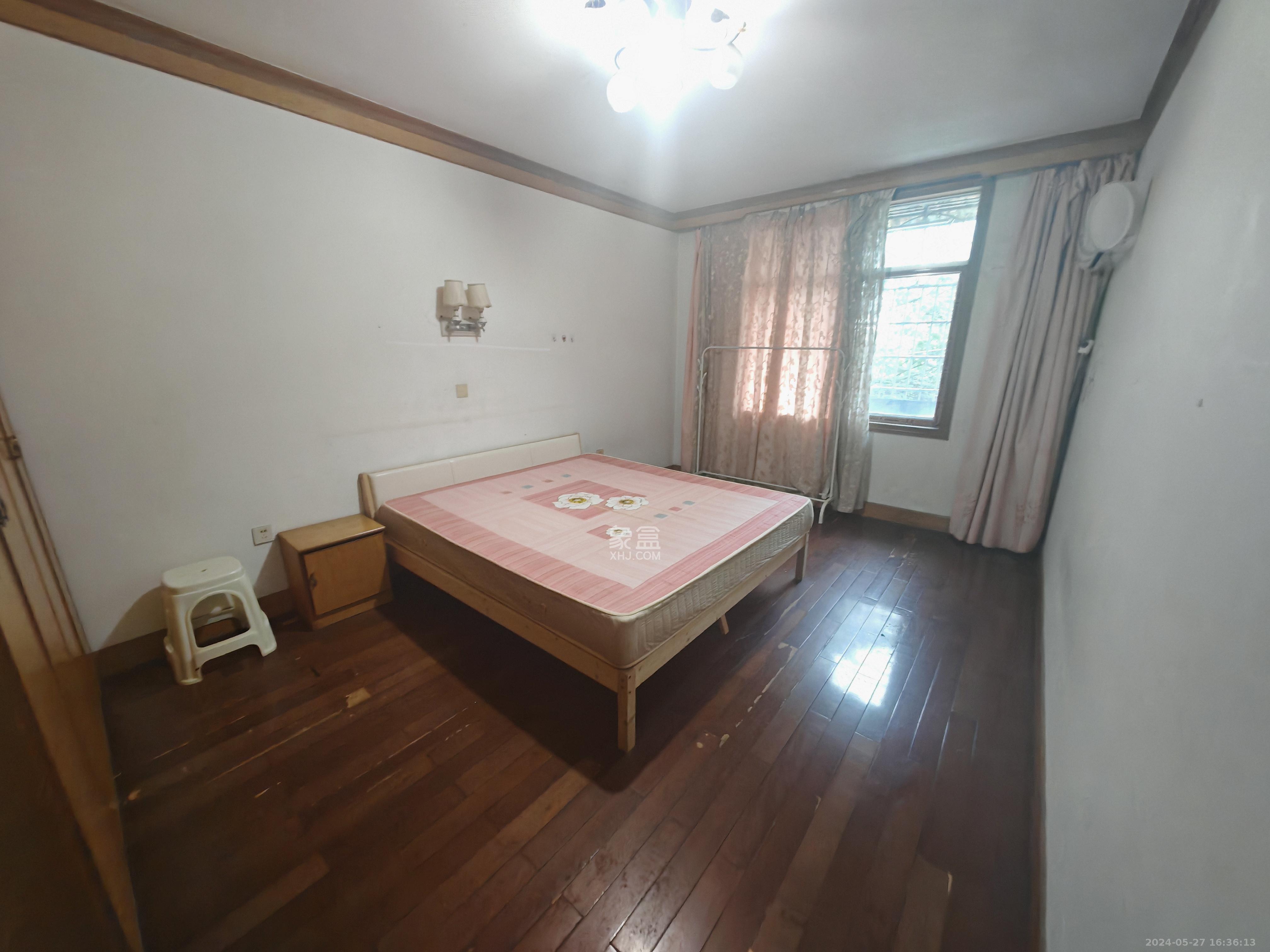 湘华公寓  4室2厅1卫   2800.00元/月室内图
