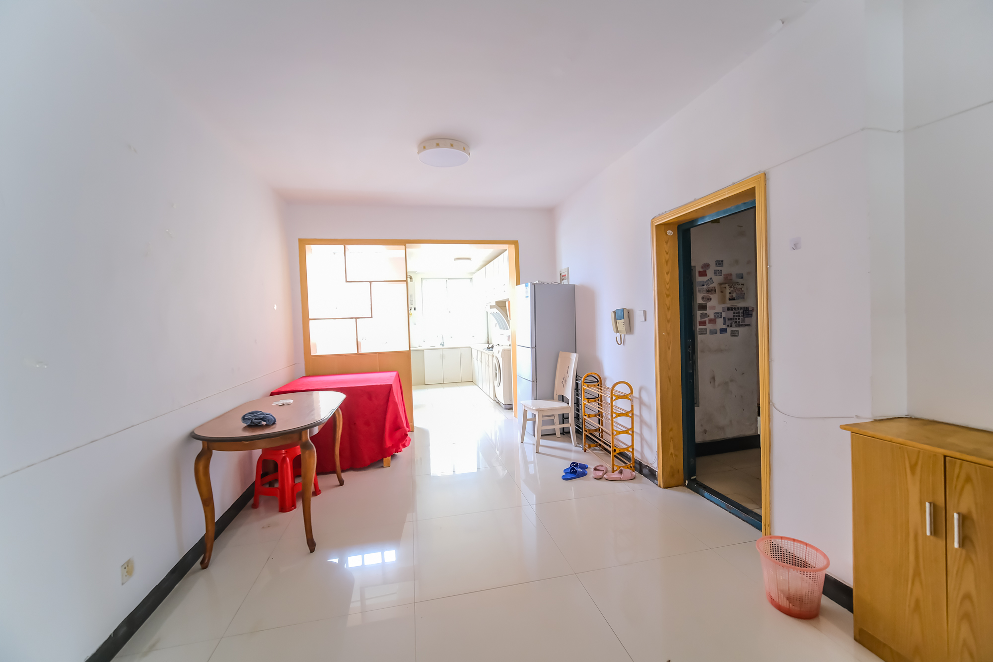 红树湾  3室2厅1卫    70.0万 红树湾  3室2厅1卫    70.0万客厅