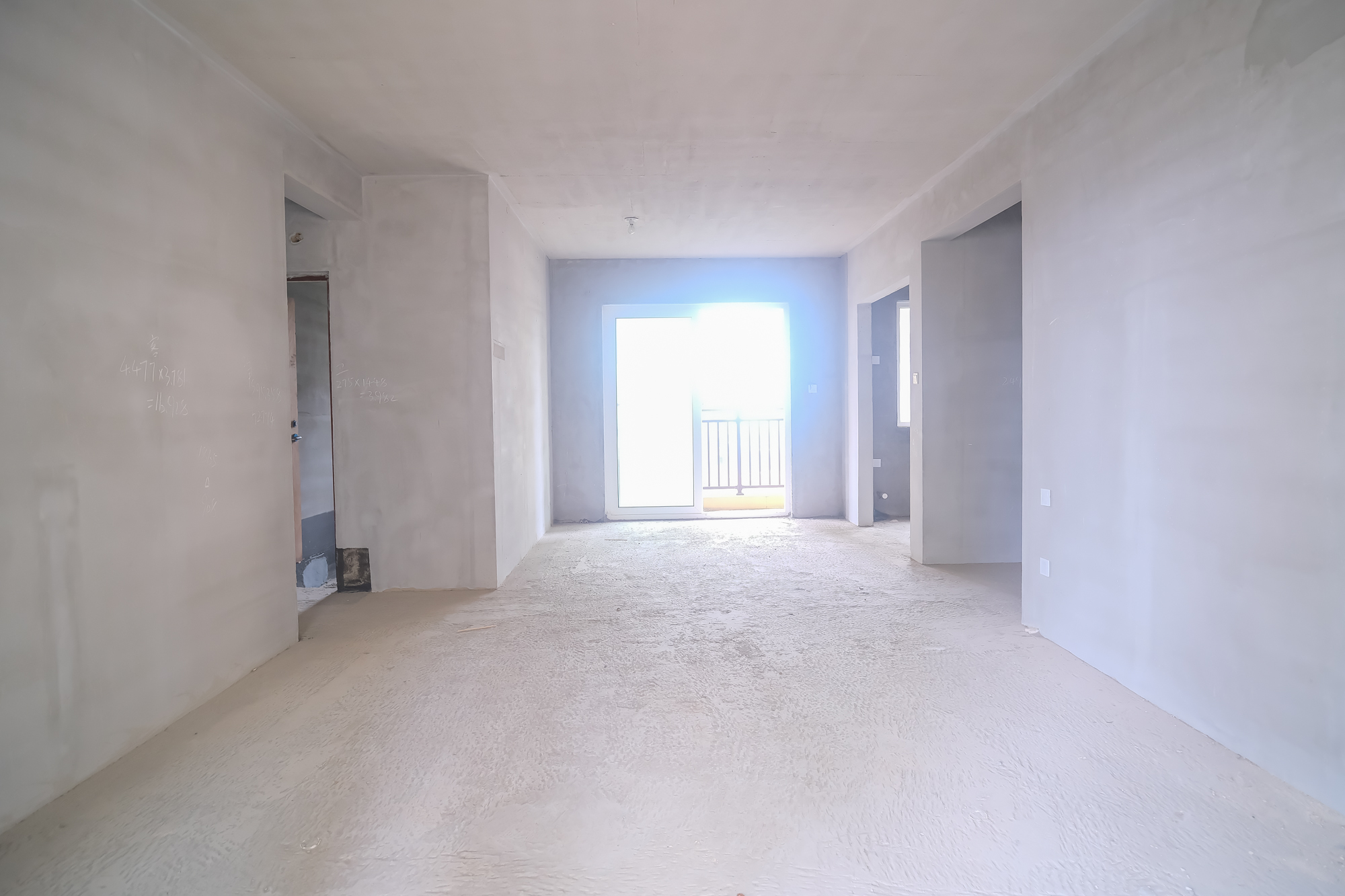 保利香槟国际  4室2厅2卫    92.8万 保利香槟国际  4室2厅2卫    92.8万客厅