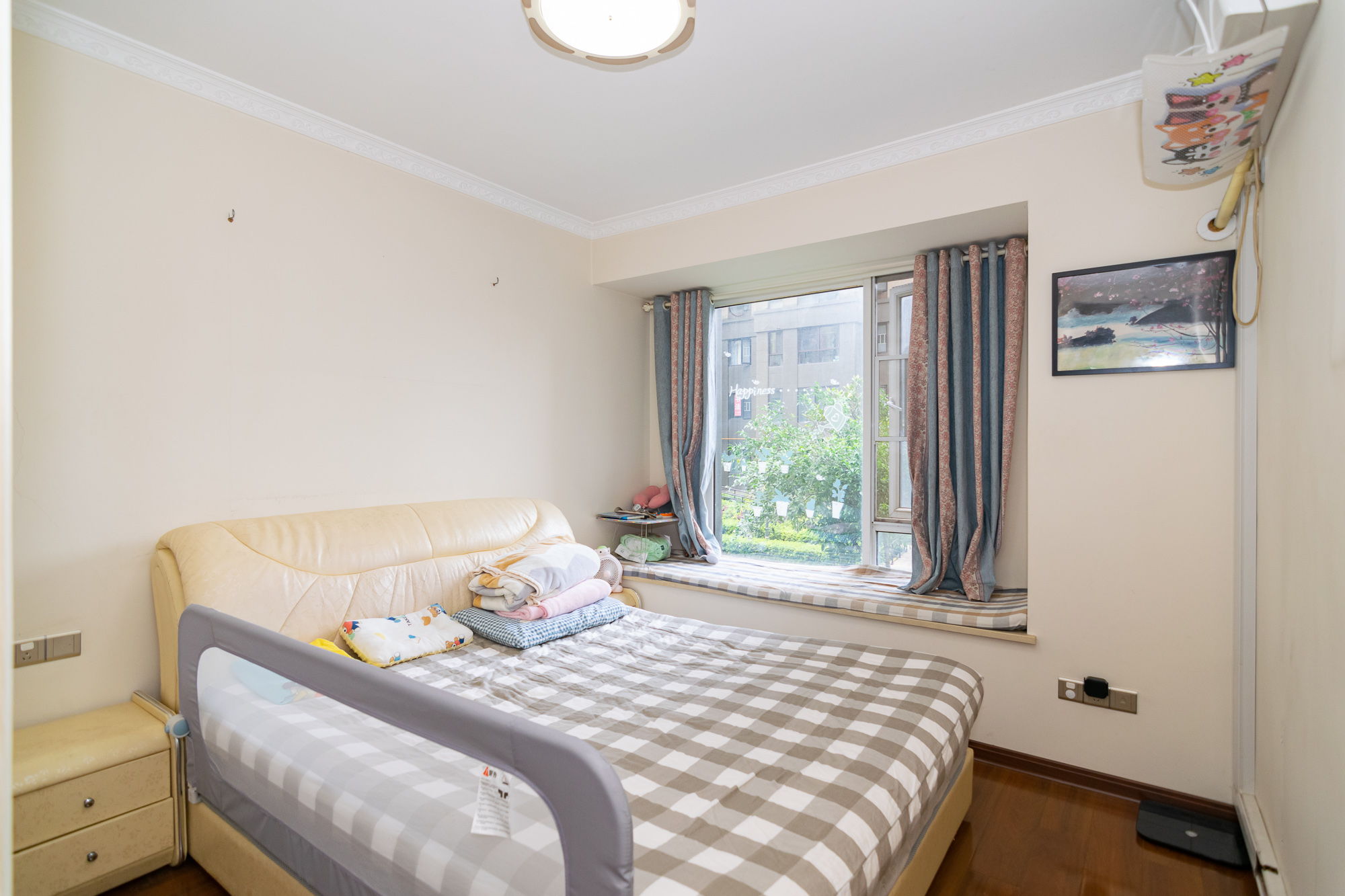 金地三千府(金地湖山樾、金地自在城)  3室2厅2卫    70.0万 金地三千府(金地湖山樾、金地自在城)  3室2厅2卫    70.0万卧室