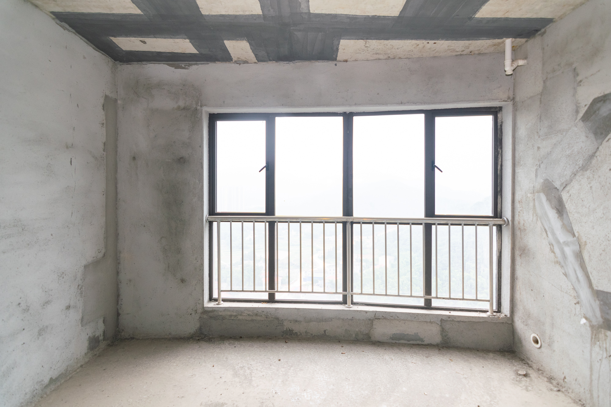 润和美郡(润和紫郡五期) 3室2厅1卫 80.0万 润和美郡(润和紫郡五期) 3室2厅1卫 80.0万阳台