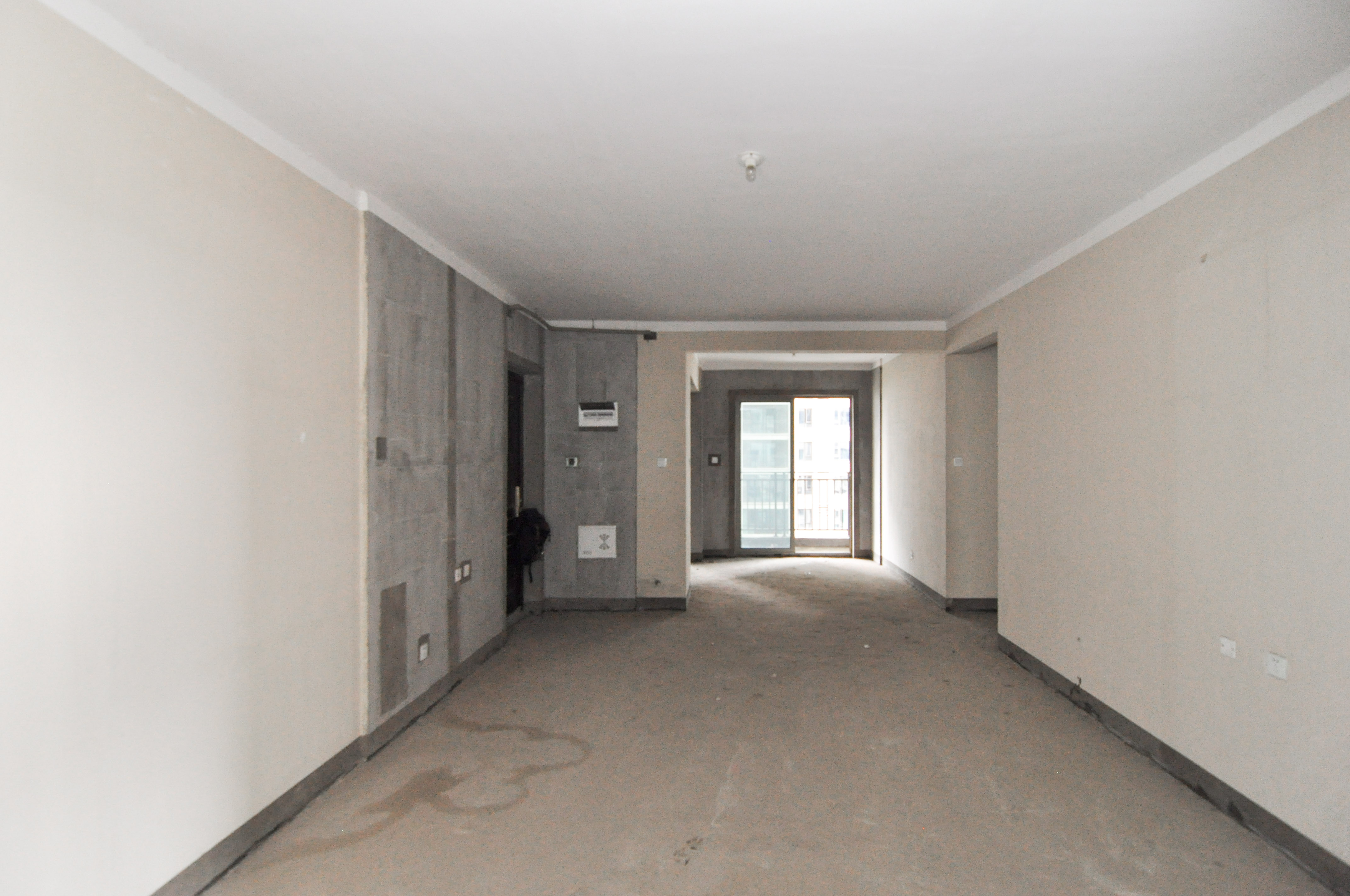 梅溪湖金茂湾 4室2厅2卫 144.0万 梅溪湖金茂湾 4室2厅2卫 144.0万其他