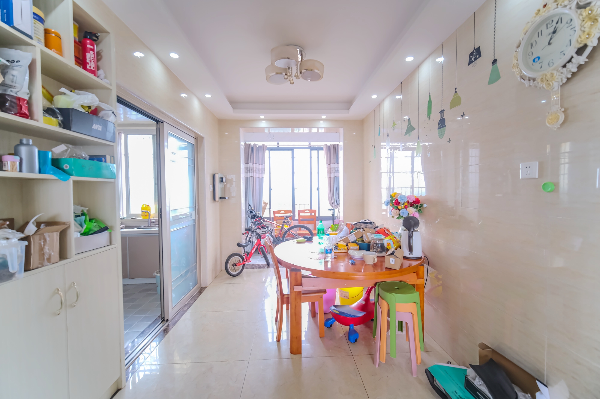 中安善化国际  3室2厅2卫    69.8万 中安善化国际  3室2厅2卫    69.8万客厅