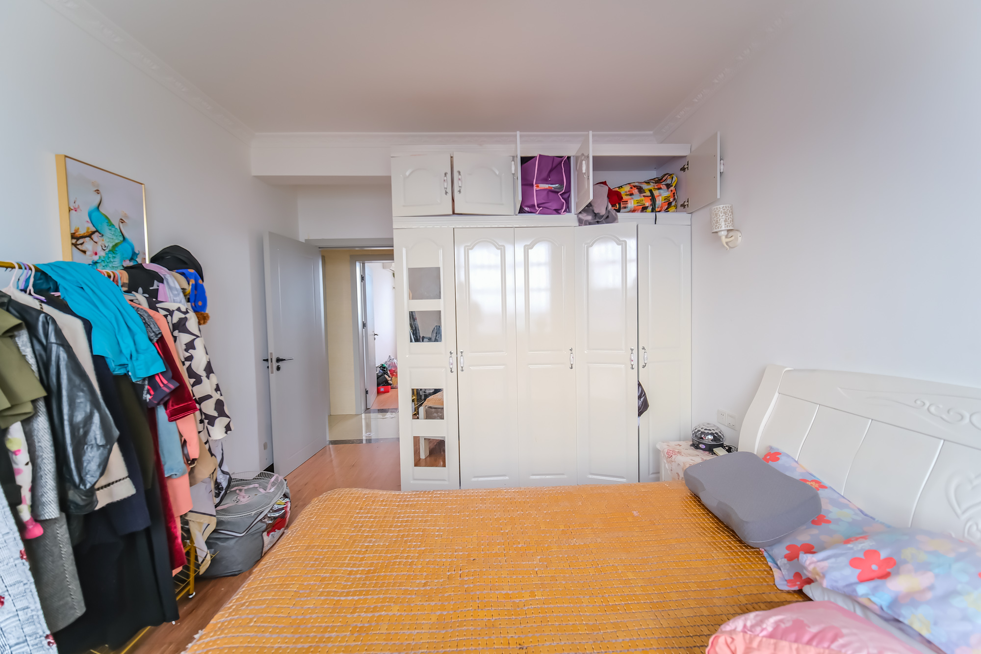 中安善化国际  3室2厅2卫    69.8万 中安善化国际  3室2厅2卫    69.8万卧室