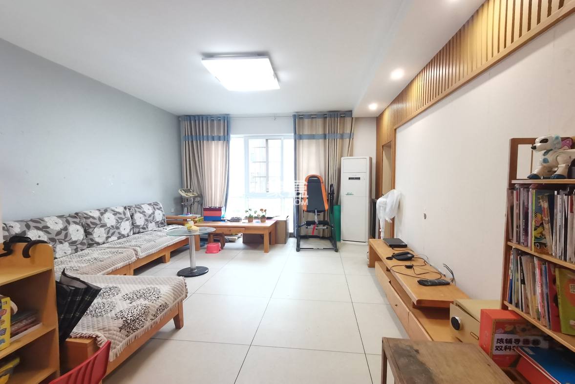 莱茵小镇  3室2厅2卫    60.0万 莱茵小镇  3室2厅2卫    60.0万室内图