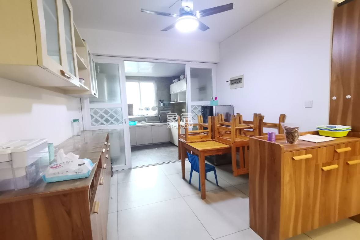 莱茵小镇  3室2厅2卫    60.0万 莱茵小镇  3室2厅2卫    60.0万室内图