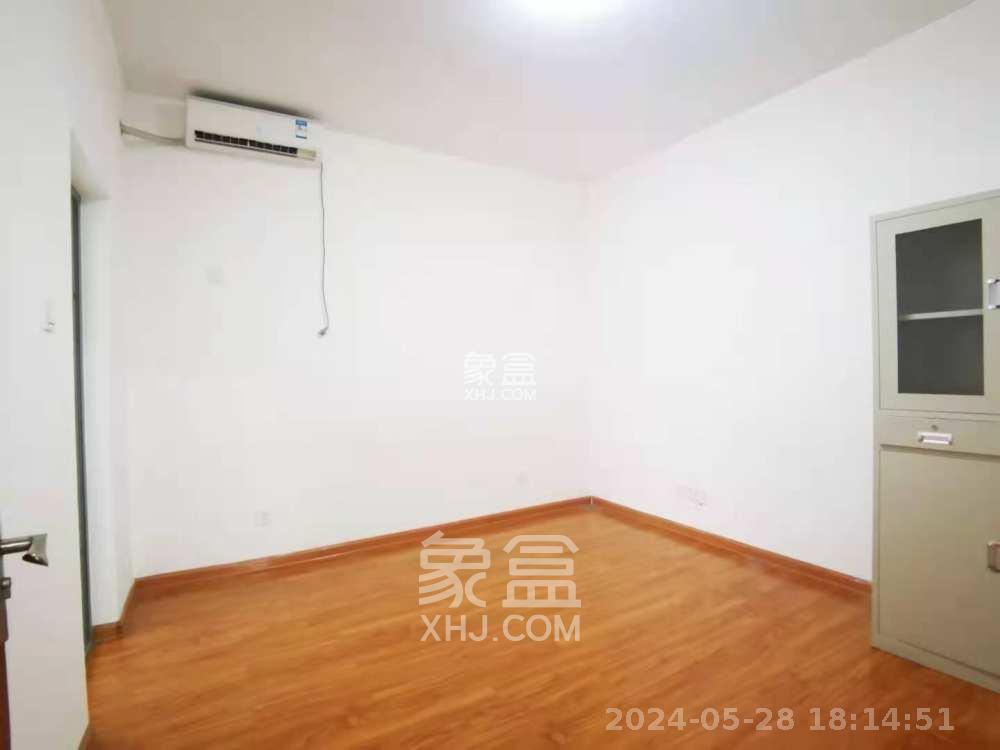 建鸿达华都（华都小户型及大华写字楼）  3室2厅1卫   5000.00元/月室内图