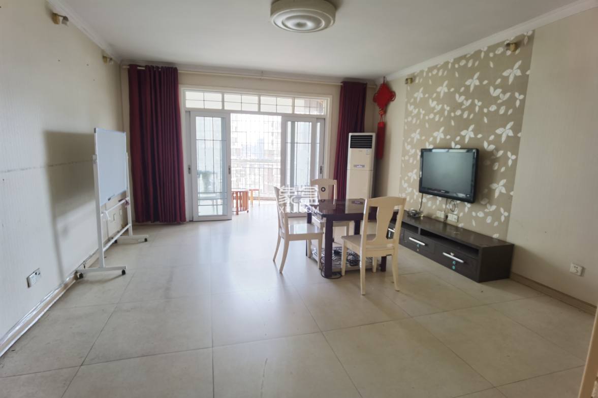 东方豪苑 4室2厅1卫 2000.00元/月 东方豪苑 4室2厅1卫 2000.00元/月室内图