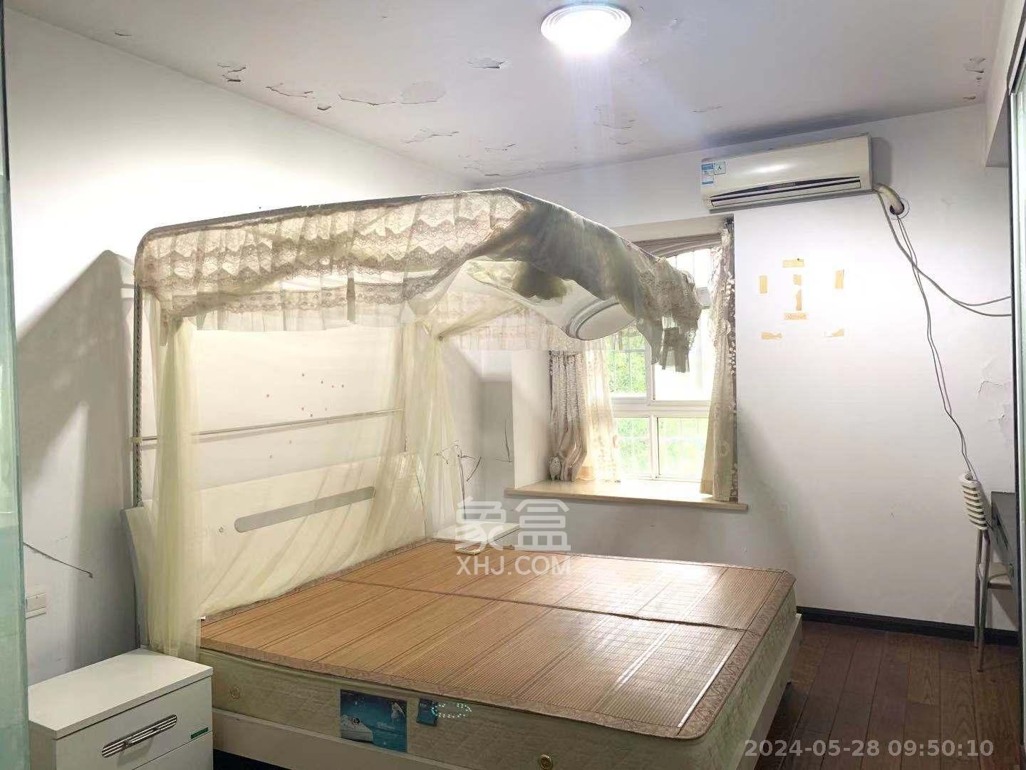 嘉盛华庭（一期、二期、三期）  3室2厅2卫    3200.0元/月室内图