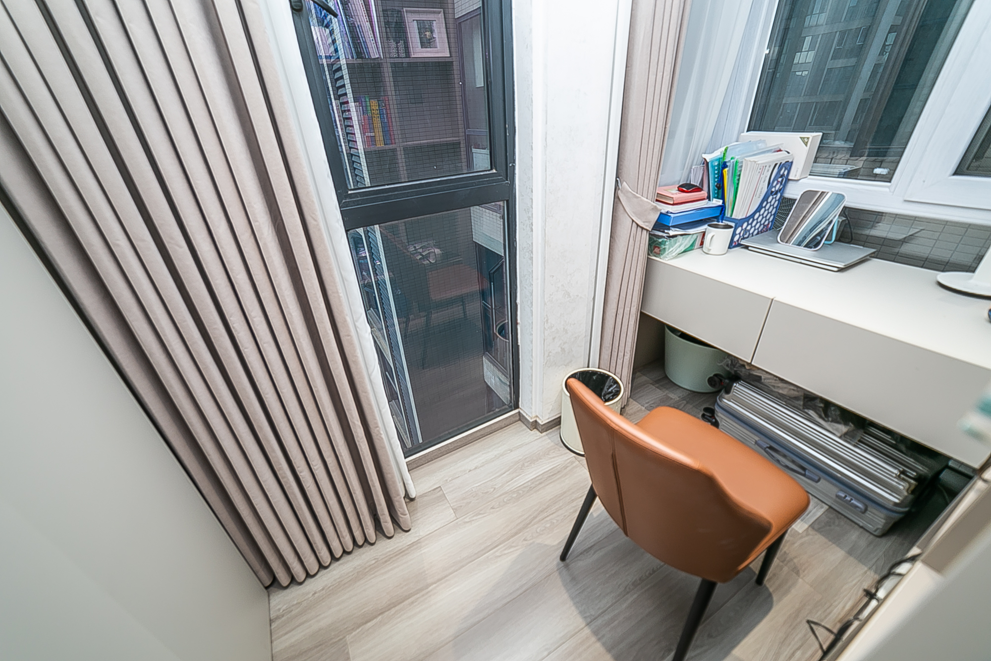 慢步江湾  2室2厅1卫    140.0万阳台