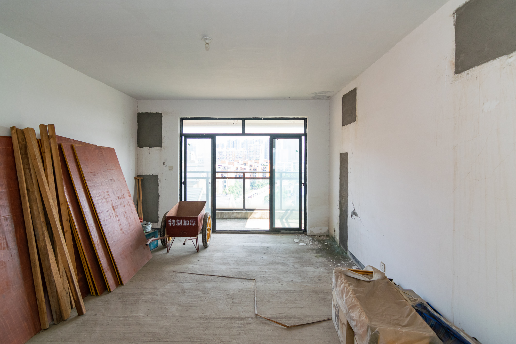 丽景华庭  6室2厅3卫    95.0万 丽景华庭  6室2厅3卫    95.0万