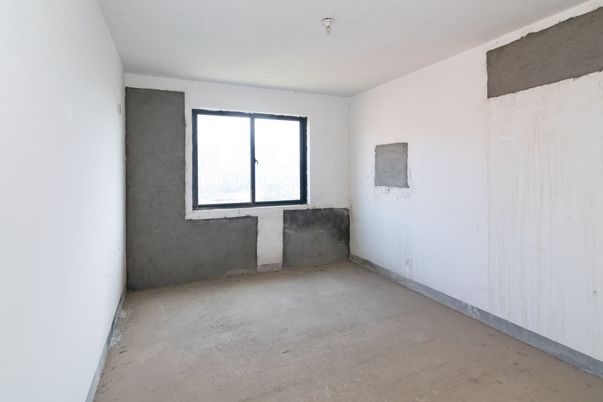 丽景华庭  6室2厅3卫    95.0万 丽景华庭  6室2厅3卫    95.0万卧室