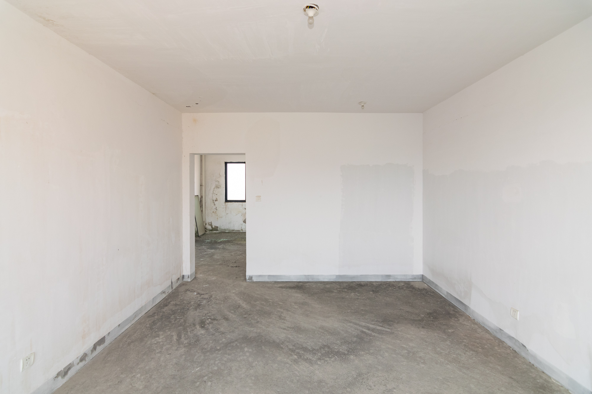 丽景华庭  6室2厅3卫    95.0万 丽景华庭  6室2厅3卫    95.0万卧室