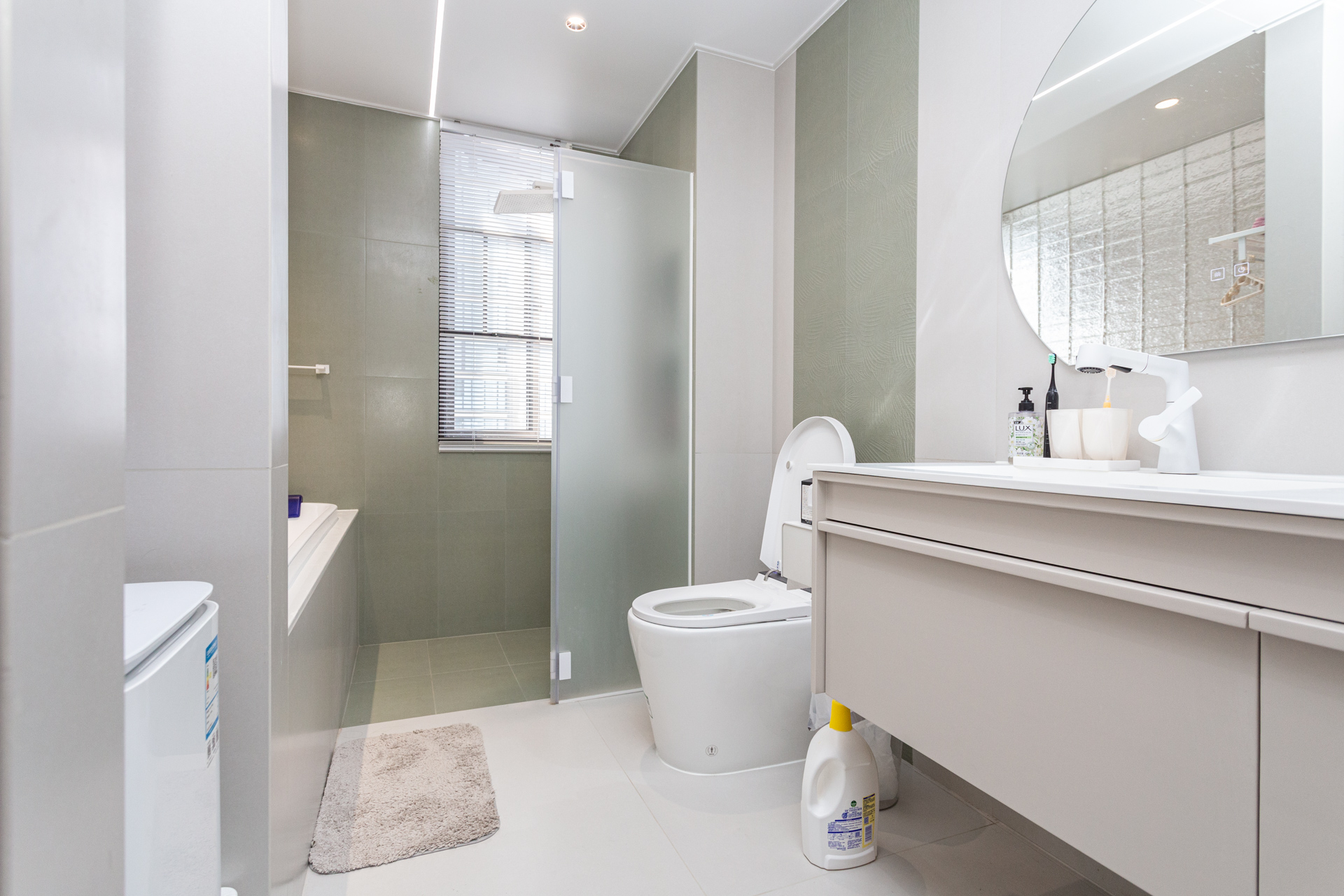 润和湘江天地E区 4室2厅3卫 420.0万 润和湘江天地E区 4室2厅3卫 420.0万卫生间