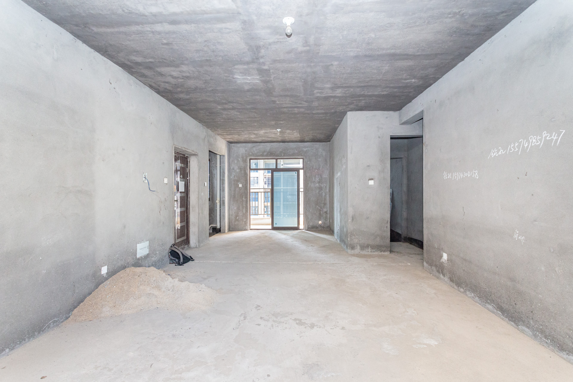 星月绿洲 4室2厅2卫 110.0万 星月绿洲 4室2厅2卫 110.0万客厅