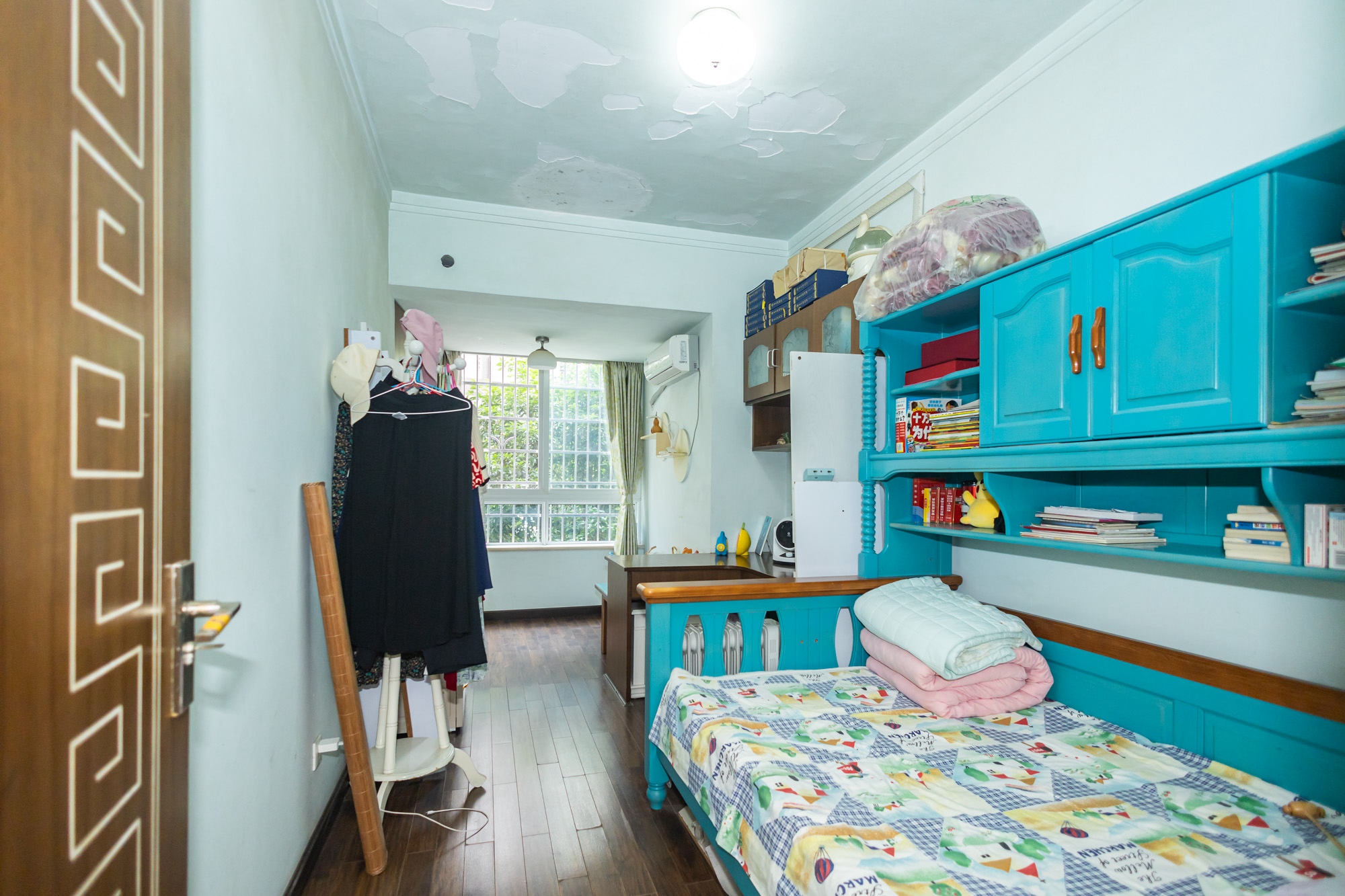 楚天馨苑 3室2厅1卫 70.1万 楚天馨苑 3室2厅1卫 70.1万卧室