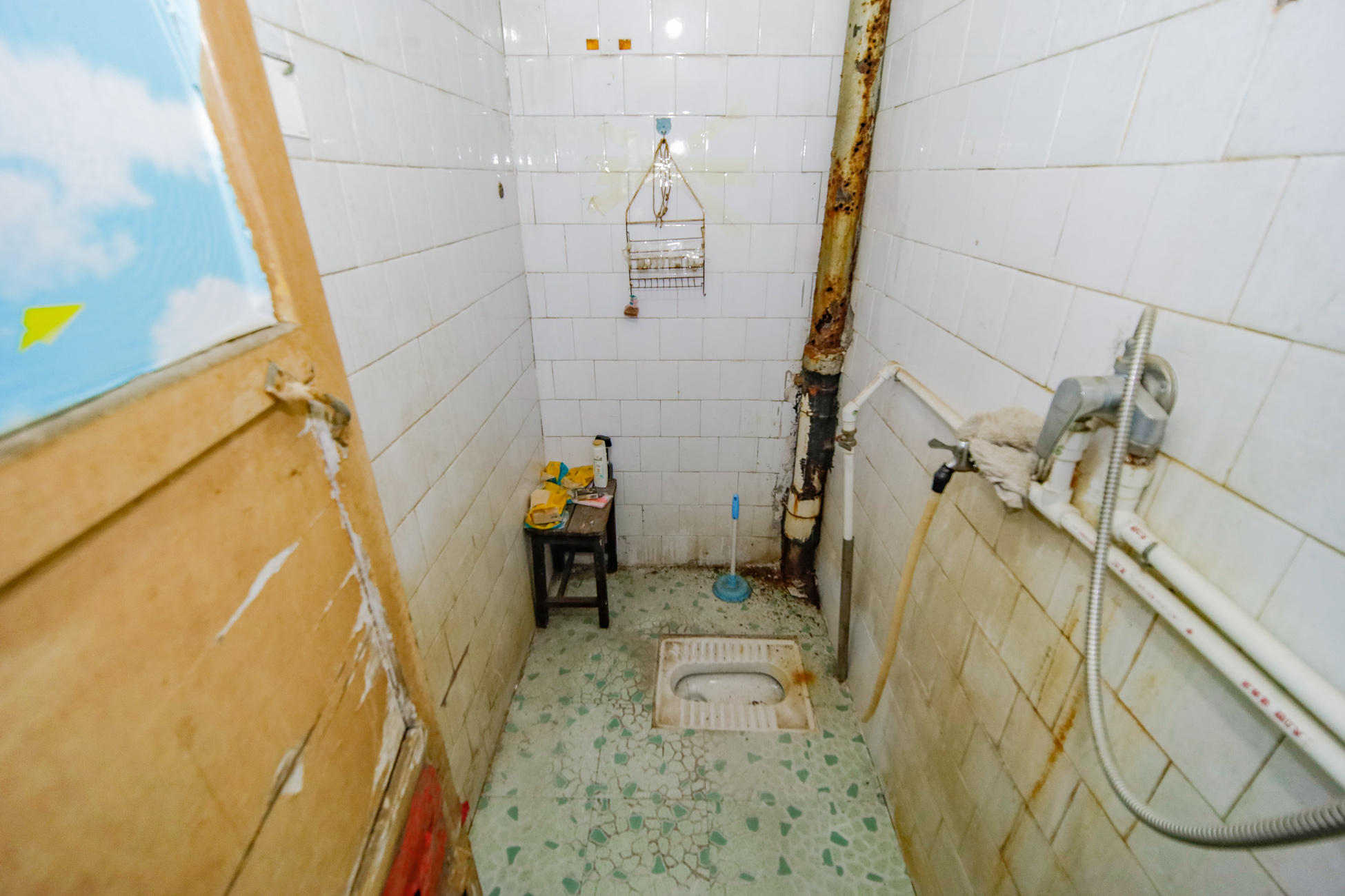 中建五局信和苑二区  2室1厅1卫   38.00万卫生间