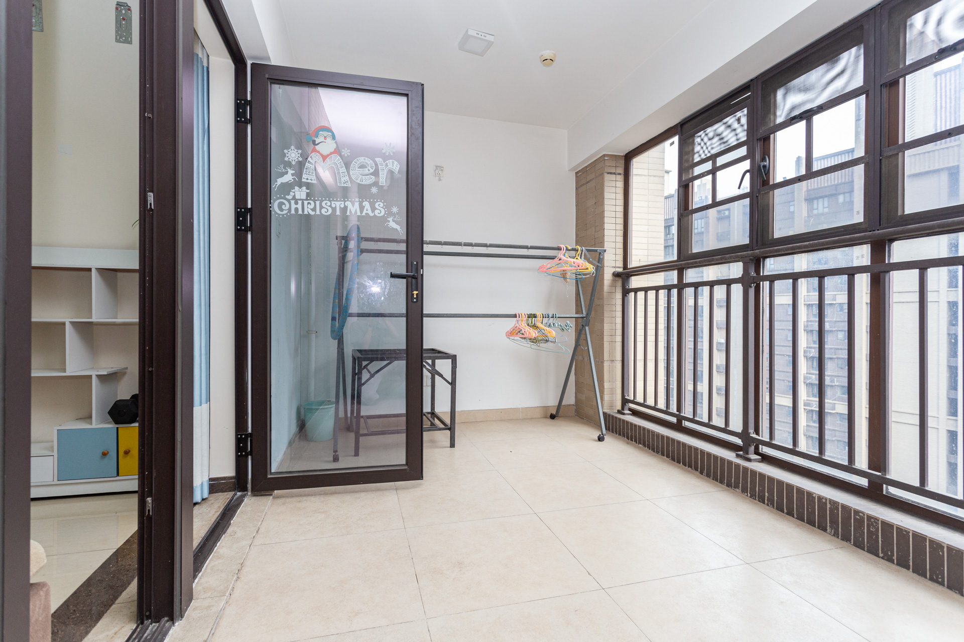 时代倾城二期  2室2厅1卫    72.8万 时代倾城二期  2室2厅1卫    72.8万阳台