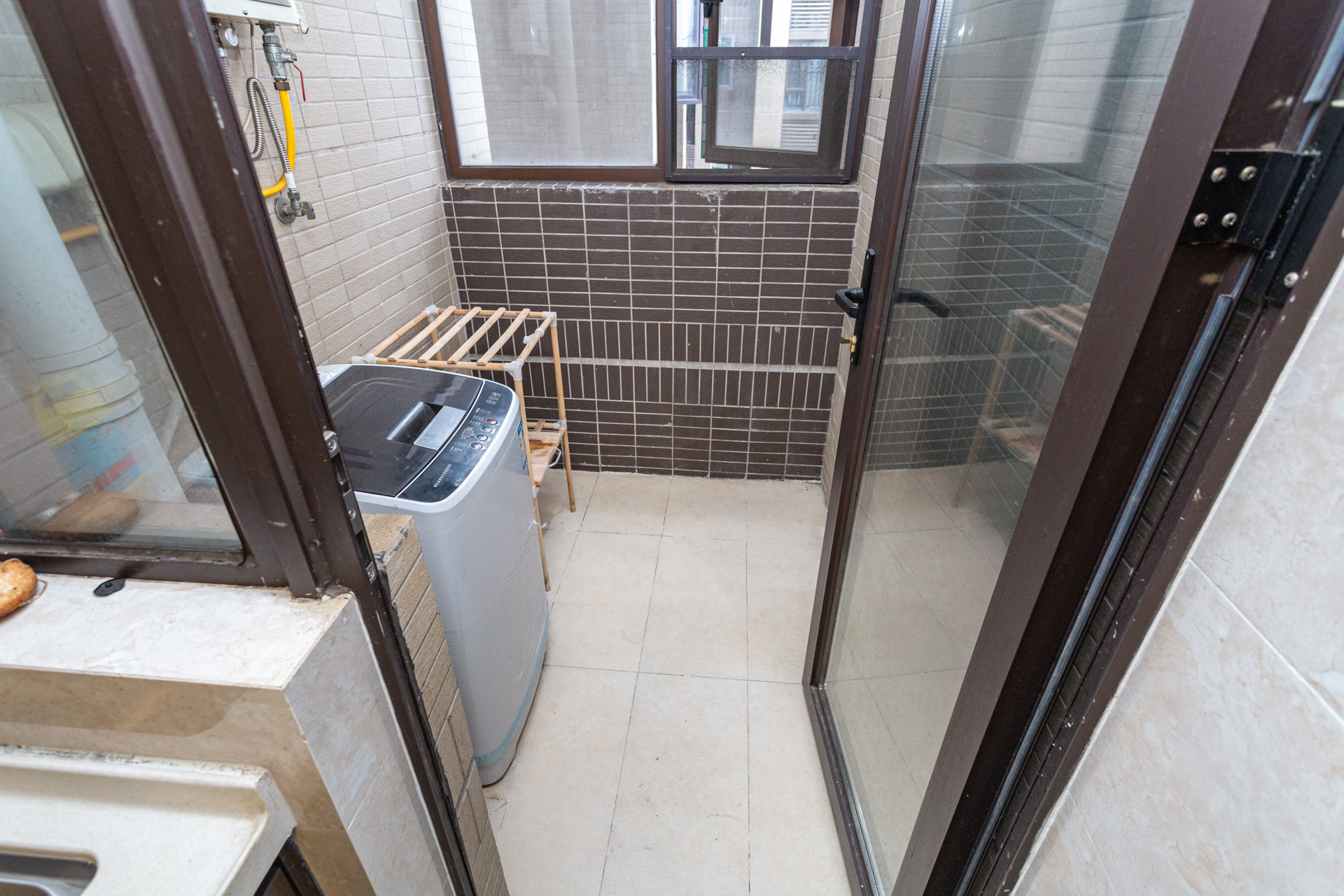 时代倾城二期  2室2厅1卫    72.8万 时代倾城二期  2室2厅1卫    72.8万阳台