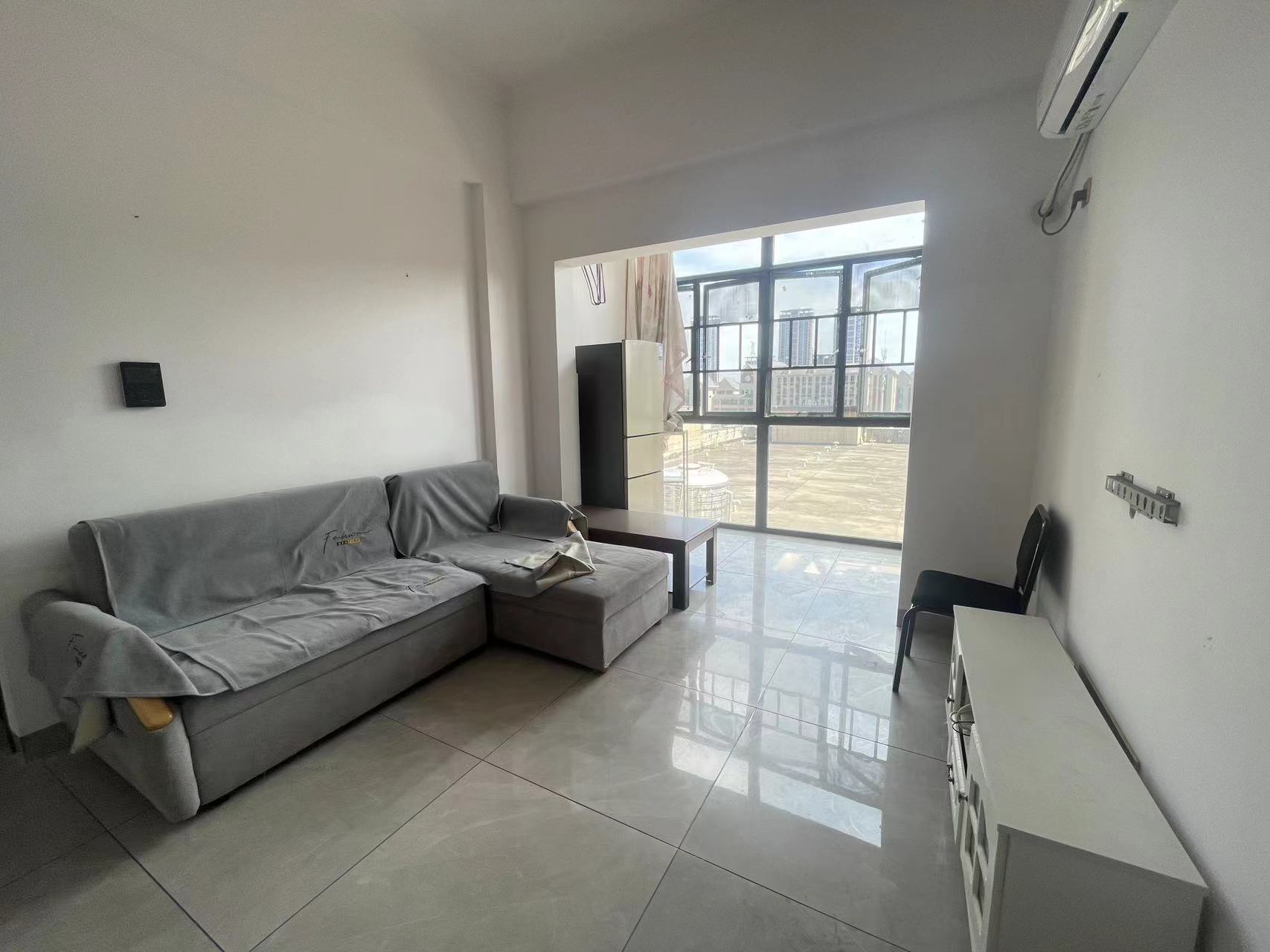 白金汉宫 1室1厅1卫 29.80万 白金汉宫 1室1厅1卫 29.80万室内图