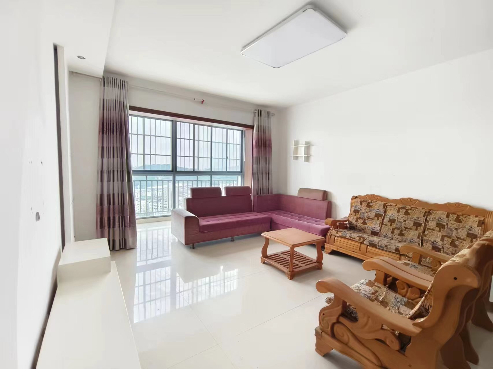 圣华名城建设北路110号 3室2厅2卫 42.0万 圣华名城建设北路110号 3室2厅2卫 42.0万室内图