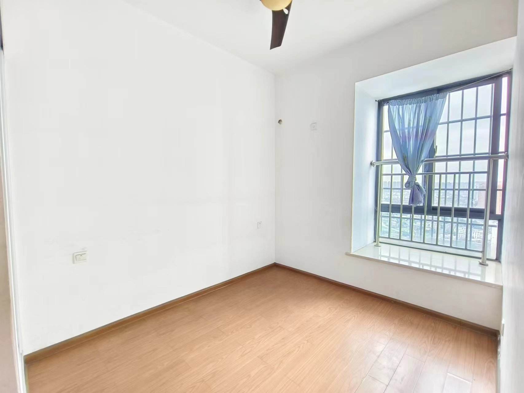 圣华名城建设北路110号 3室2厅2卫 42.0万 圣华名城建设北路110号 3室2厅2卫 42.0万室内图