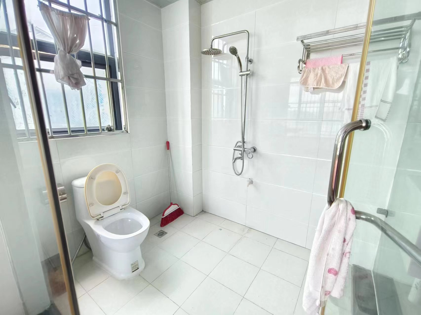 圣华名城建设北路110号 3室2厅2卫 42.0万 圣华名城建设北路110号 3室2厅2卫 42.0万室内图