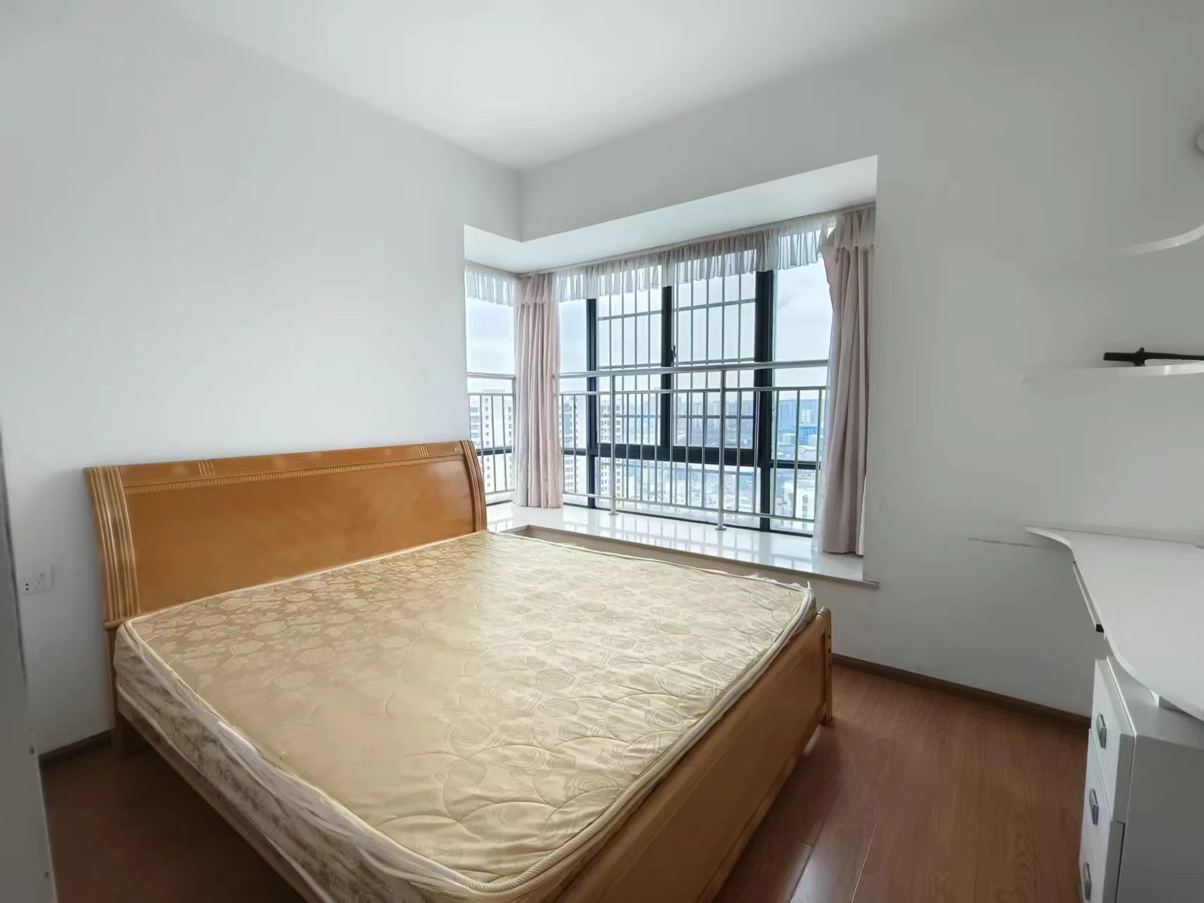 圣华名城建设北路110号 3室2厅2卫 42.0万 圣华名城建设北路110号 3室2厅2卫 42.0万室内图