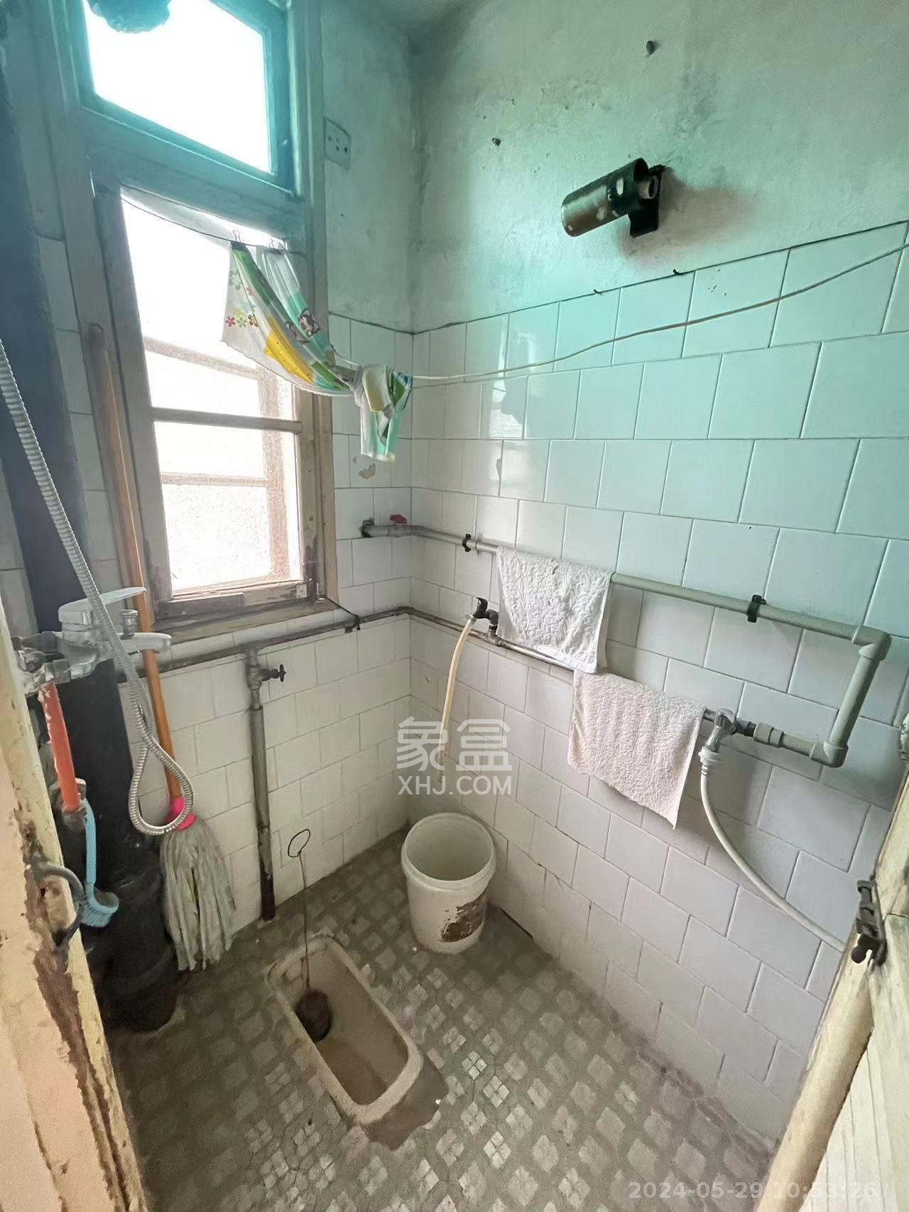 红旗社区  2室1厅1卫   1400.00元/月室内图