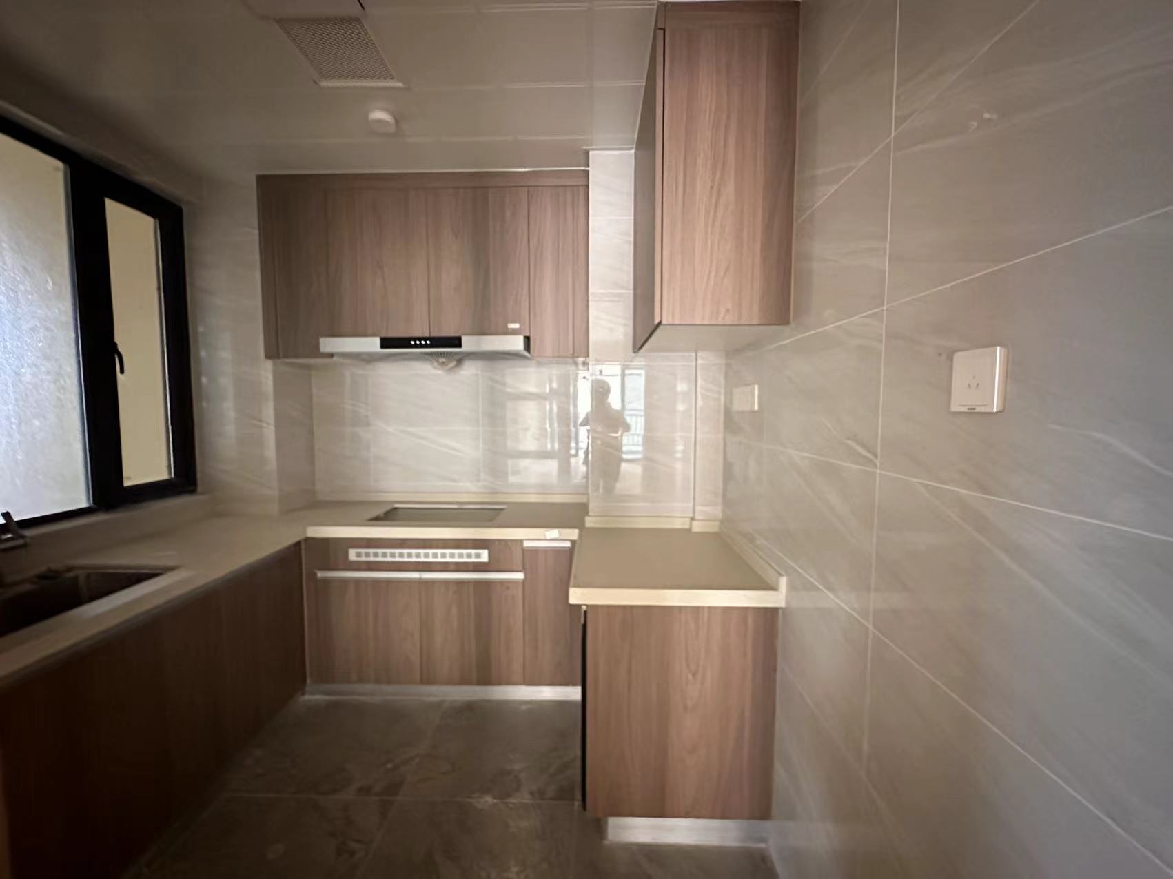 碧桂园翘楚棠 3室2厅2卫 2000.00元/月 碧桂园翘楚棠 3室2厅2卫 2000.00元/月室内图