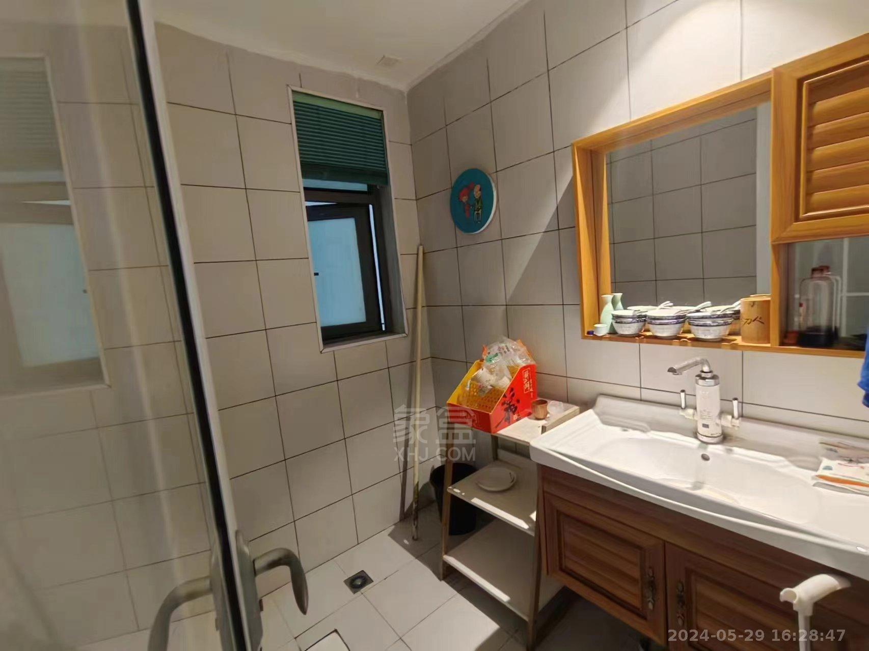 大汉希尔顿 2室2厅1卫 2400.00元/月 大汉希尔顿 2室2厅1卫 2400.00元/月室内图