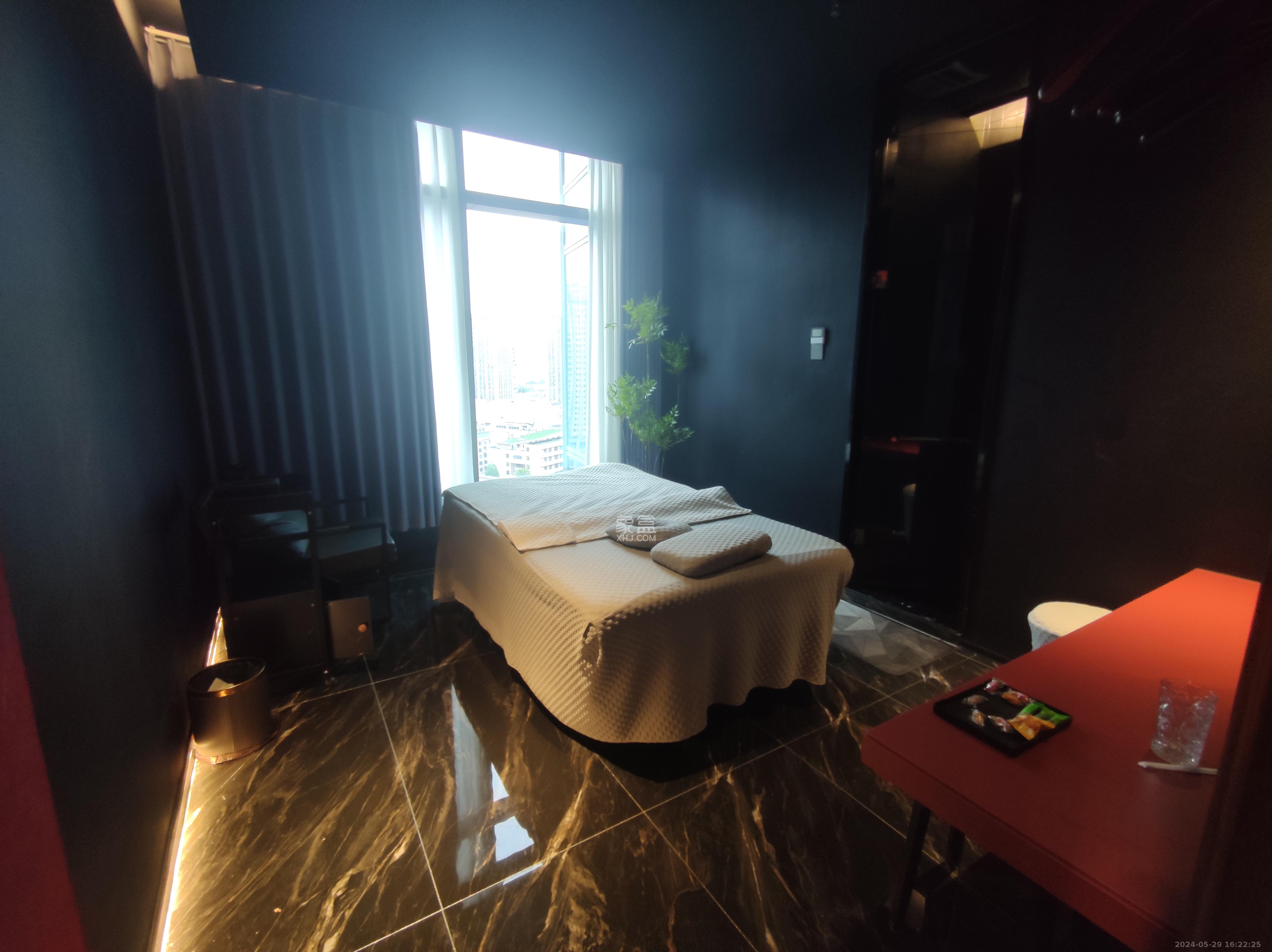 世茂铂曼  1室1厅1卫   12600.00元/月室内图