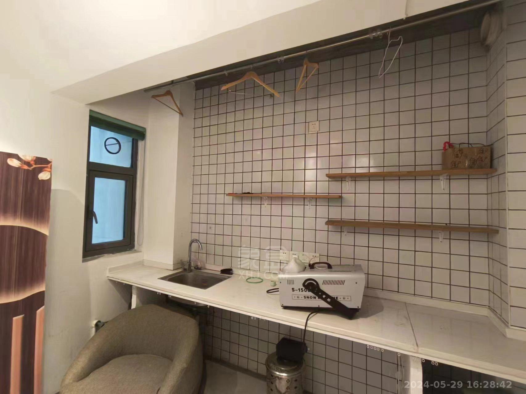 大汉希尔顿 2室2厅1卫 2400.00元/月 大汉希尔顿 2室2厅1卫 2400.00元/月室内图