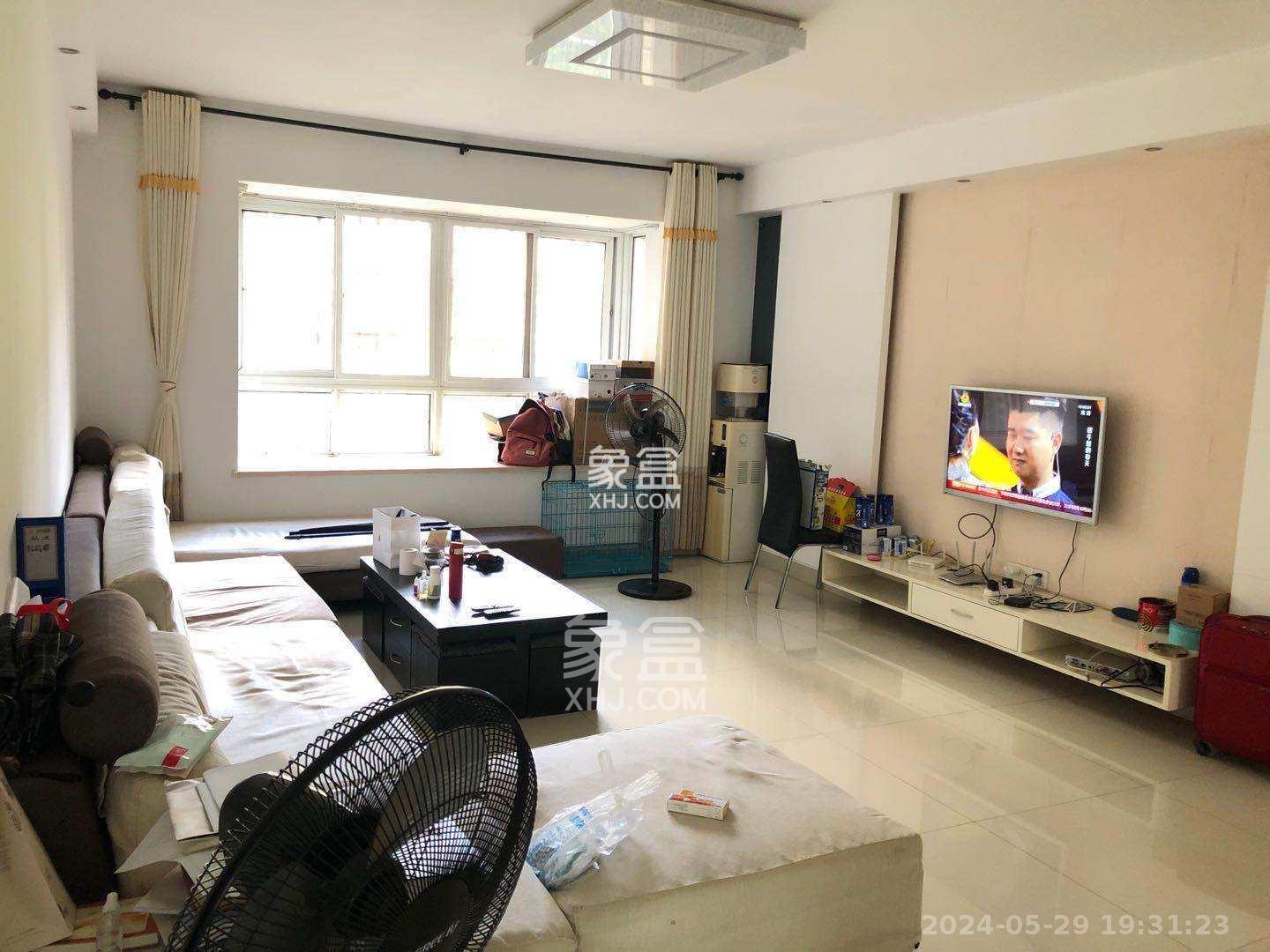嘉盛华庭（一期、二期、三期）  3室2厅1卫   3000.00元/月室内图